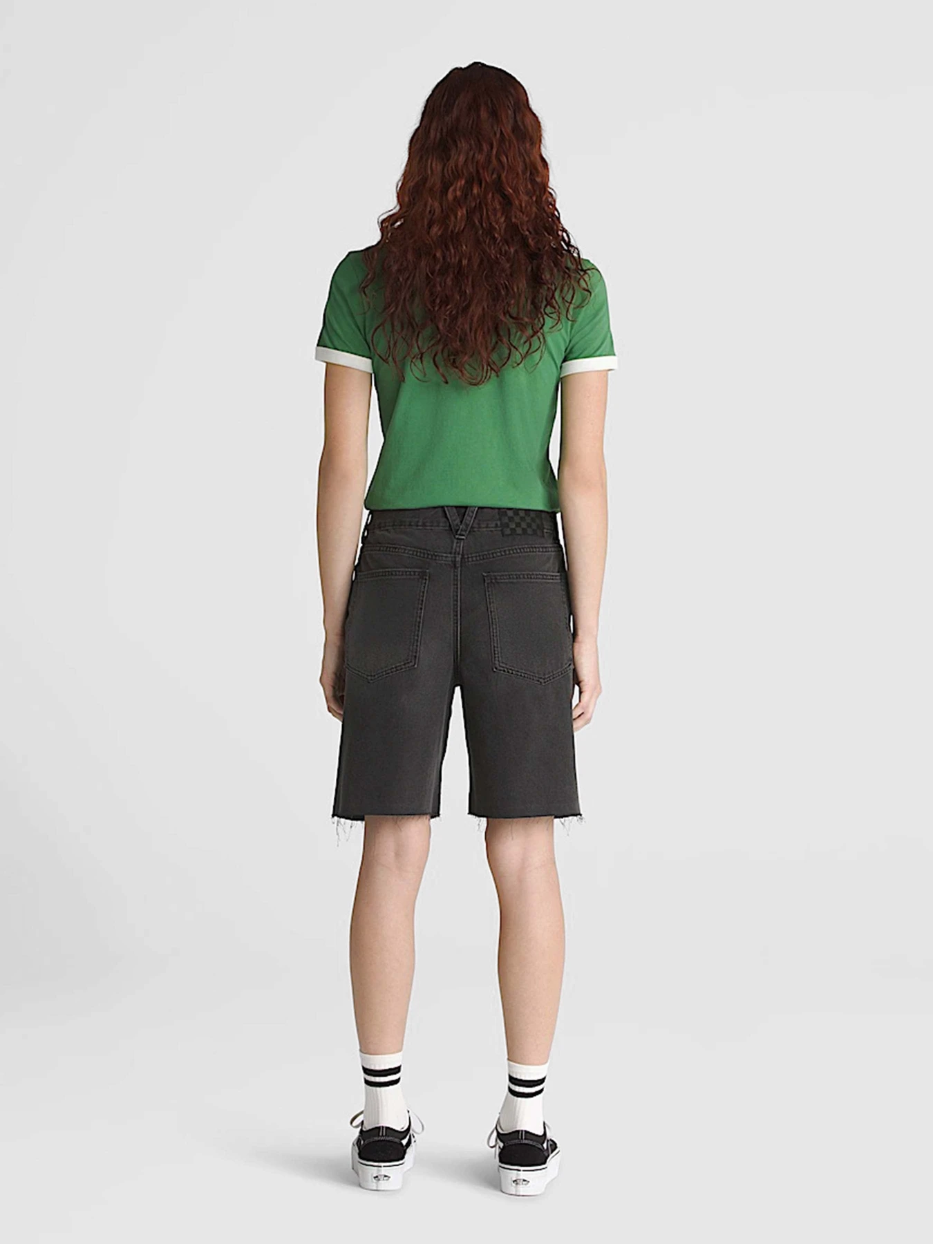 Шорти Vans Sierelle Cut-Off Shorts модель VN000MBJEMQ1 Шорти Vans Sierelle Cut-Off Shorts модель VN000MBJEMQ1 Фото