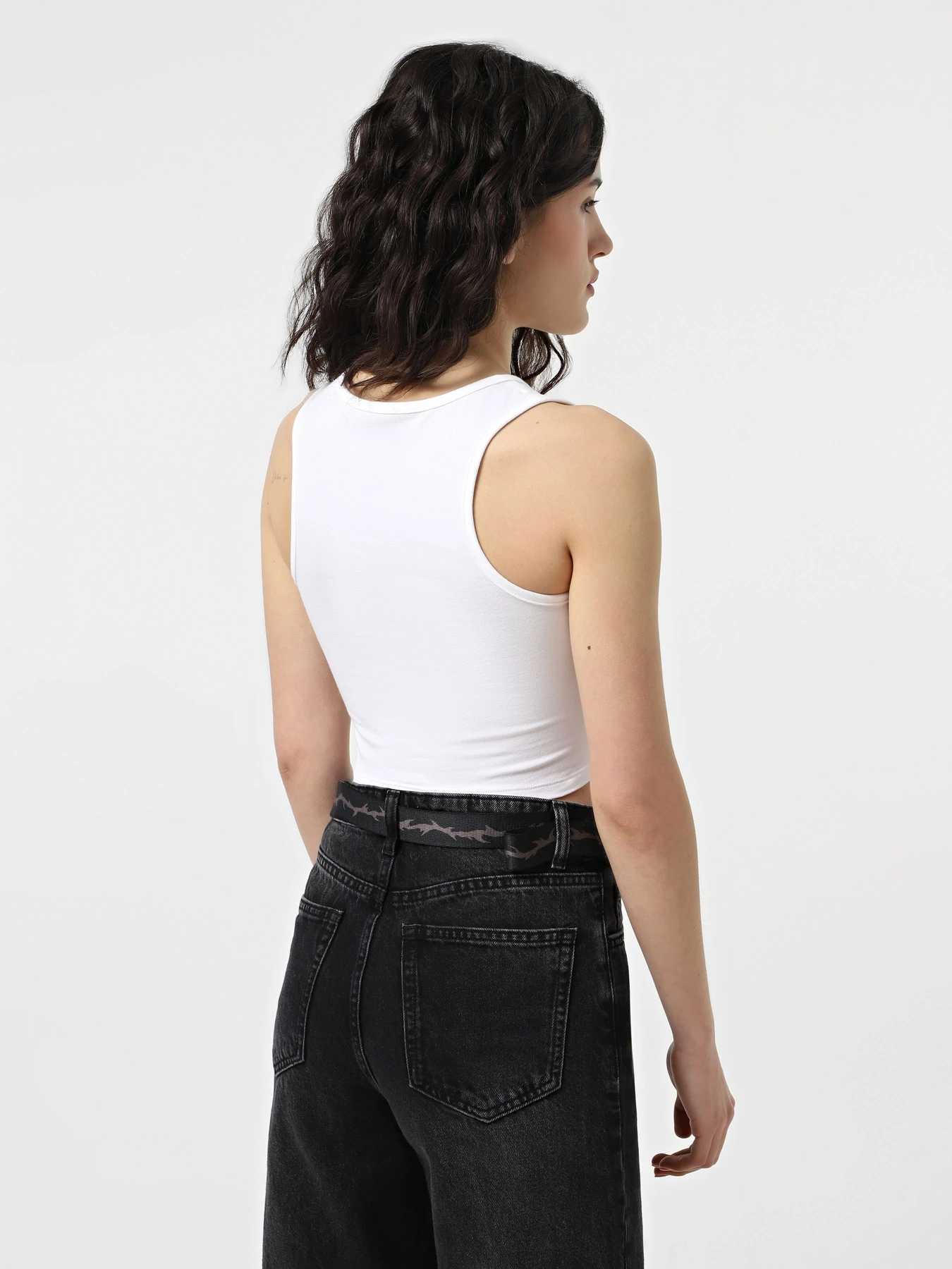 Футболки і поло Vans Check Wash Fitted Crop Tank модель VN000MC0WHT1 Футболки і поло Vans Check Wash Fitted Crop Tank модель VN000MC0WHT1 Фото
