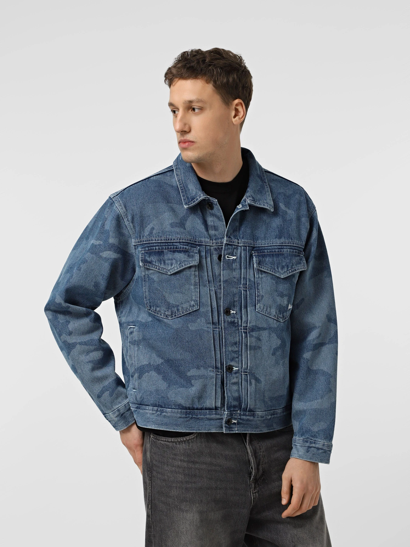 Куртки и дубленки Vans Camo Denim модель VN000P7DCDX1 Куртки и дубленки Vans Camo Denim модель VN000P7DCDX1 Фото