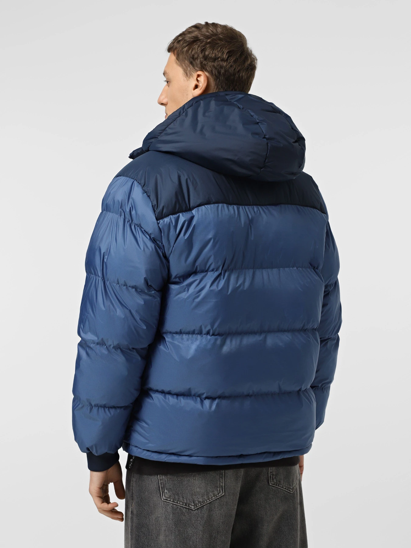 Куртки та дублянки Vans MTE Bridgewood Reversible Puffer модель VN000PJ7LKZ1 Куртки та дублянки Vans MTE Bridgewood Reversible Puffer модель VN000PJ7LKZ1 Фото