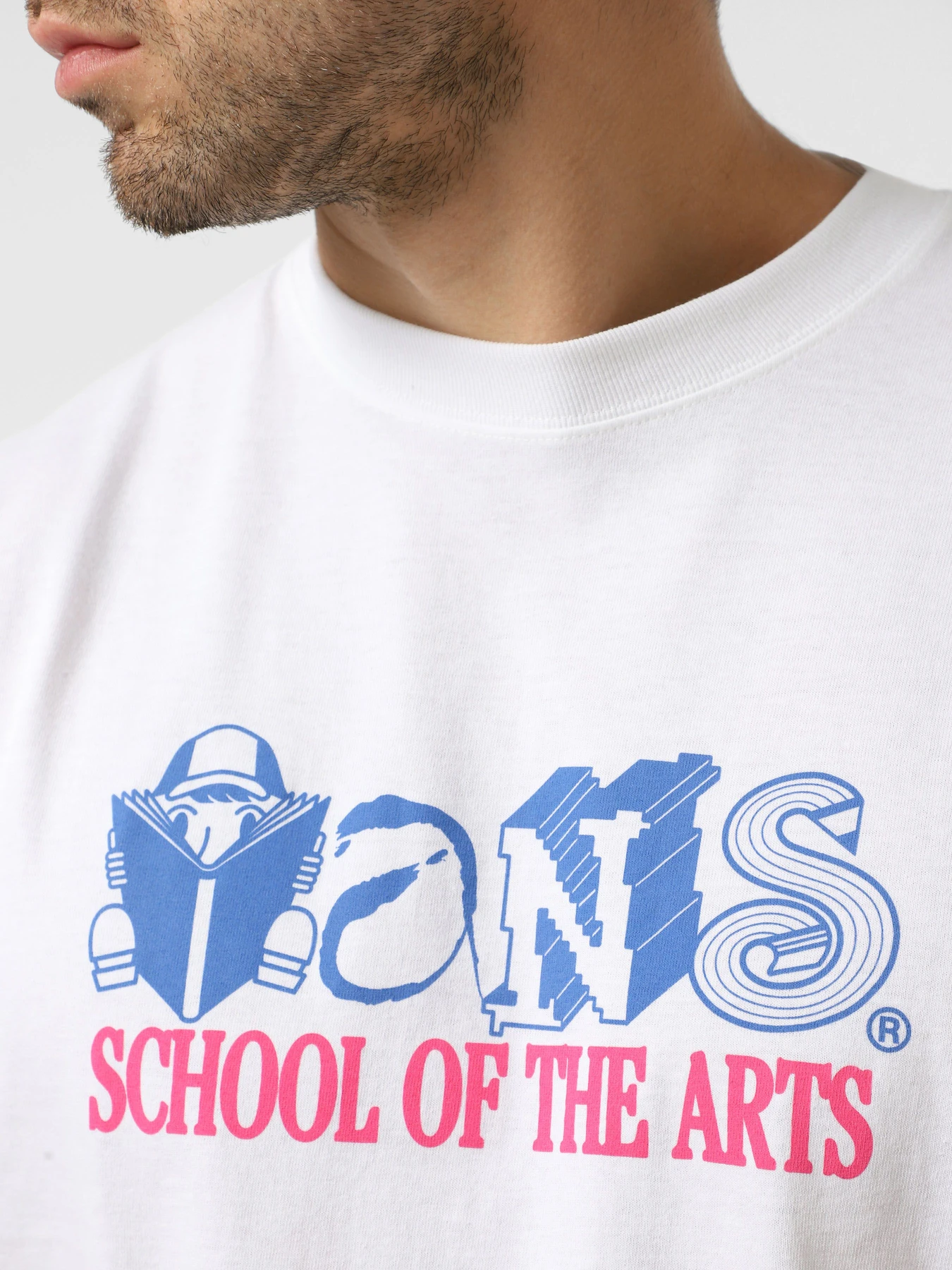Футболки и поло Vans Art Skool модель VN000PCAWHT1 Футболки и поло Vans Art Skool модель VN000PCAWHT1 Фото
