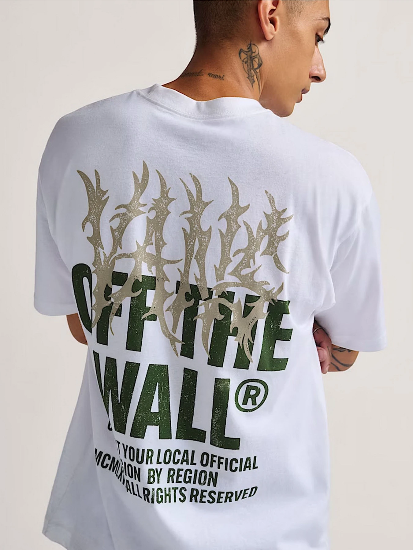 Футболки и поло Vans Metal Wall модель VN000PCEWHT1 Футболки и поло Vans Metal Wall модель VN000PCEWHT1 Фото