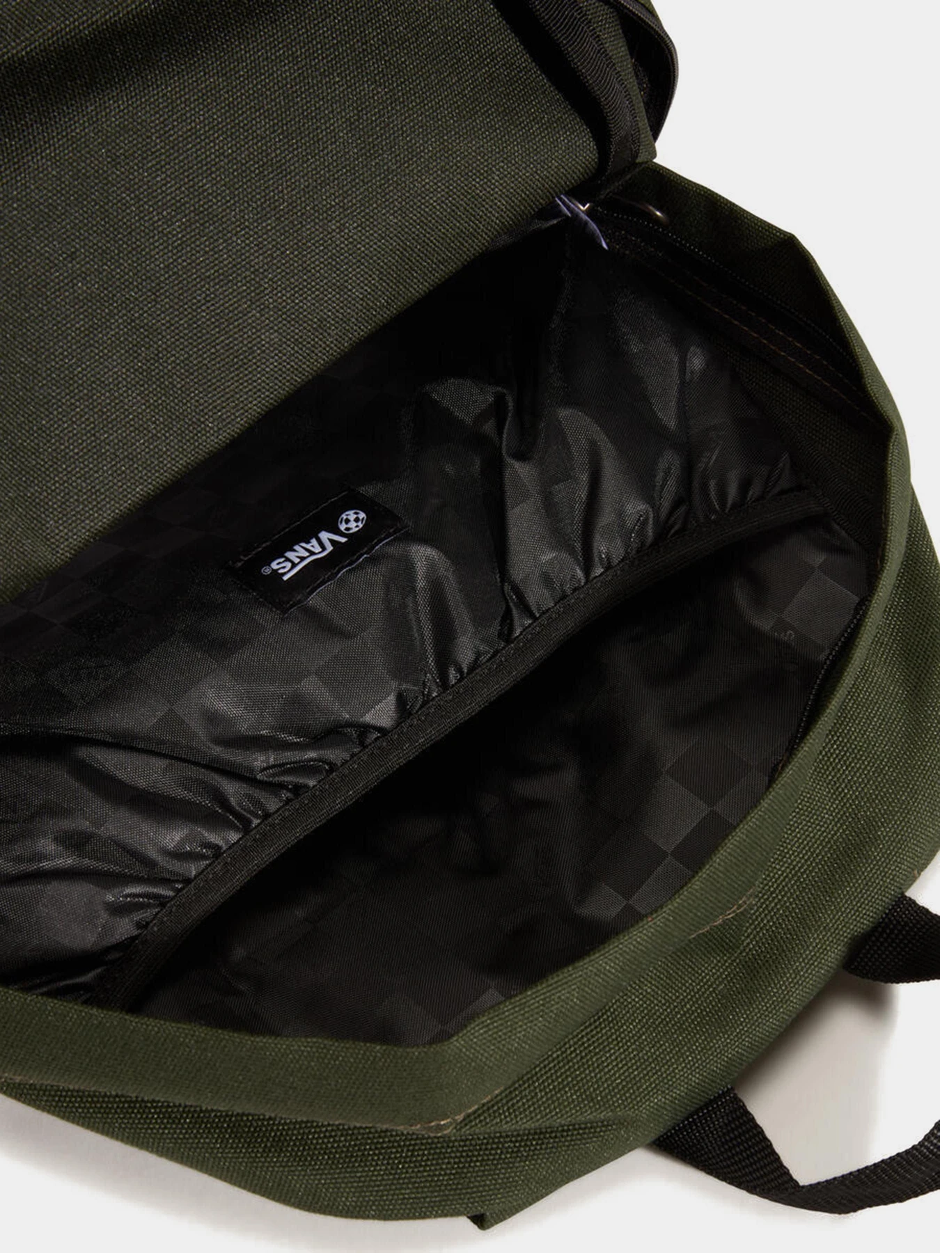 Рюкзаки Vans Old Skool Grom 18L модель VN000H56EMU1 Фото