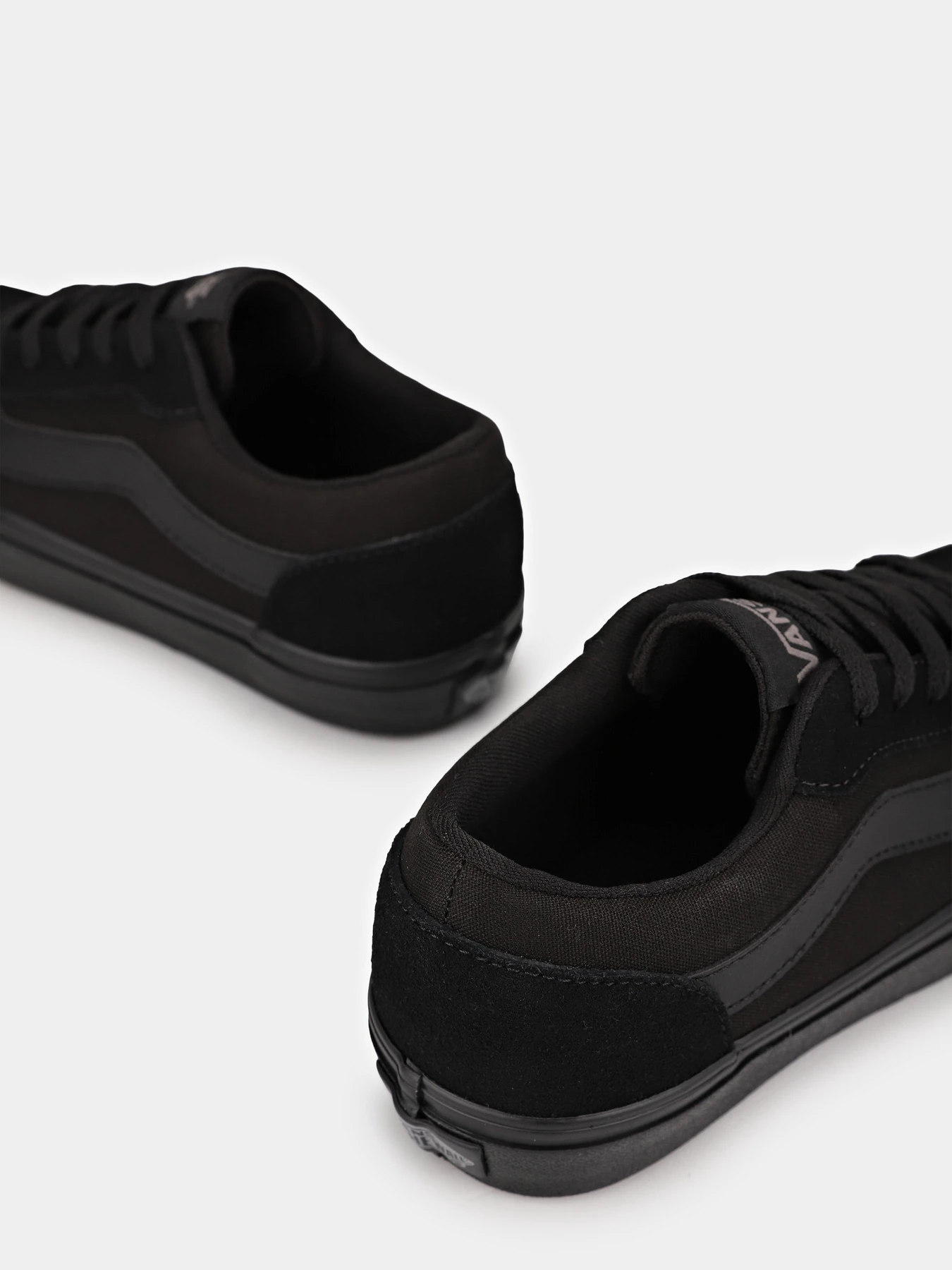 Кеды Vans VERO модель VN000Y7FBKA1 Кеды Vans VERO модель VN000Y7FBKA1 Фото