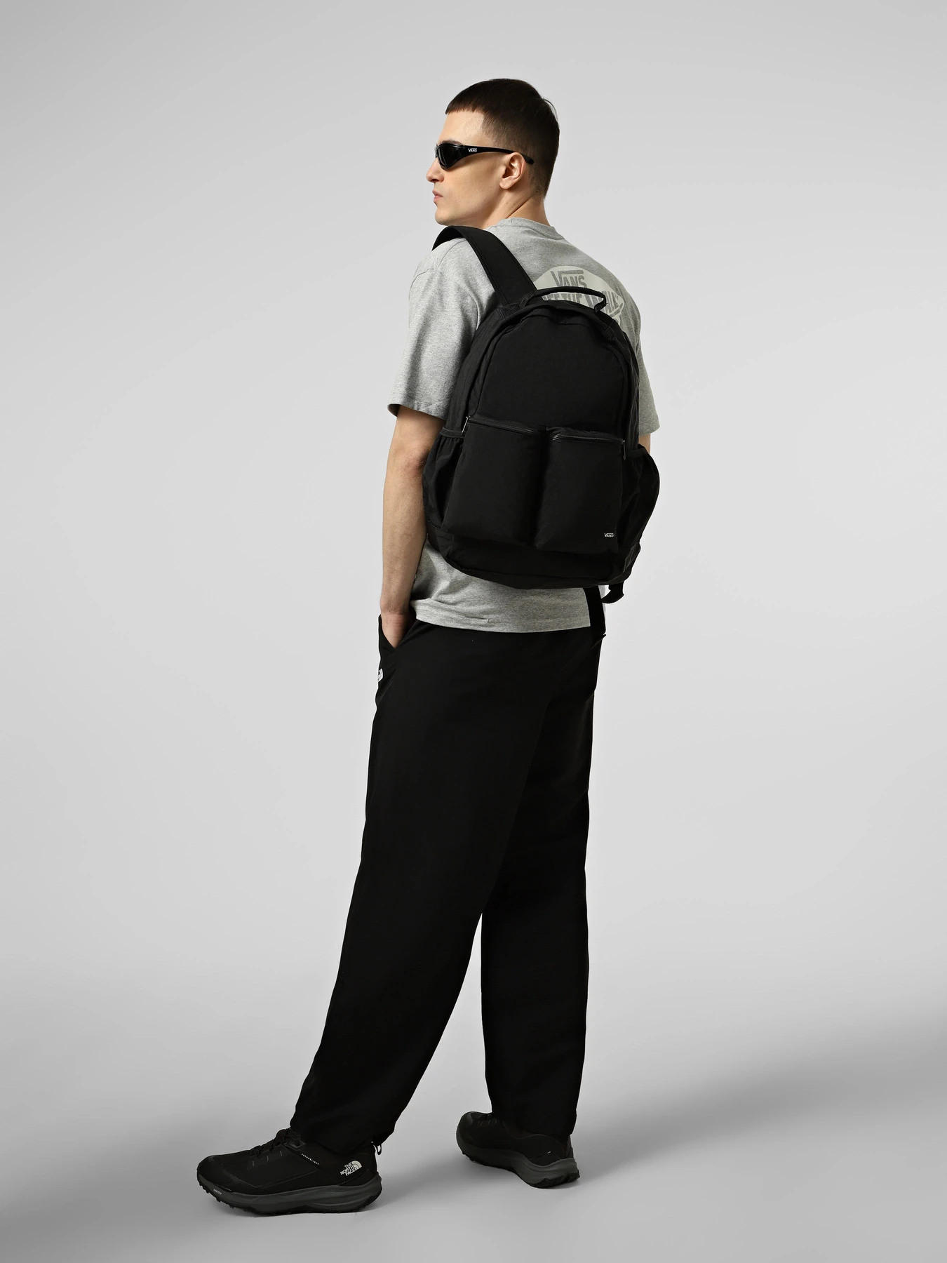 Рюкзаки Vans OFF THE WALL BACKPACK модель VN000SUBBLK1 Фото