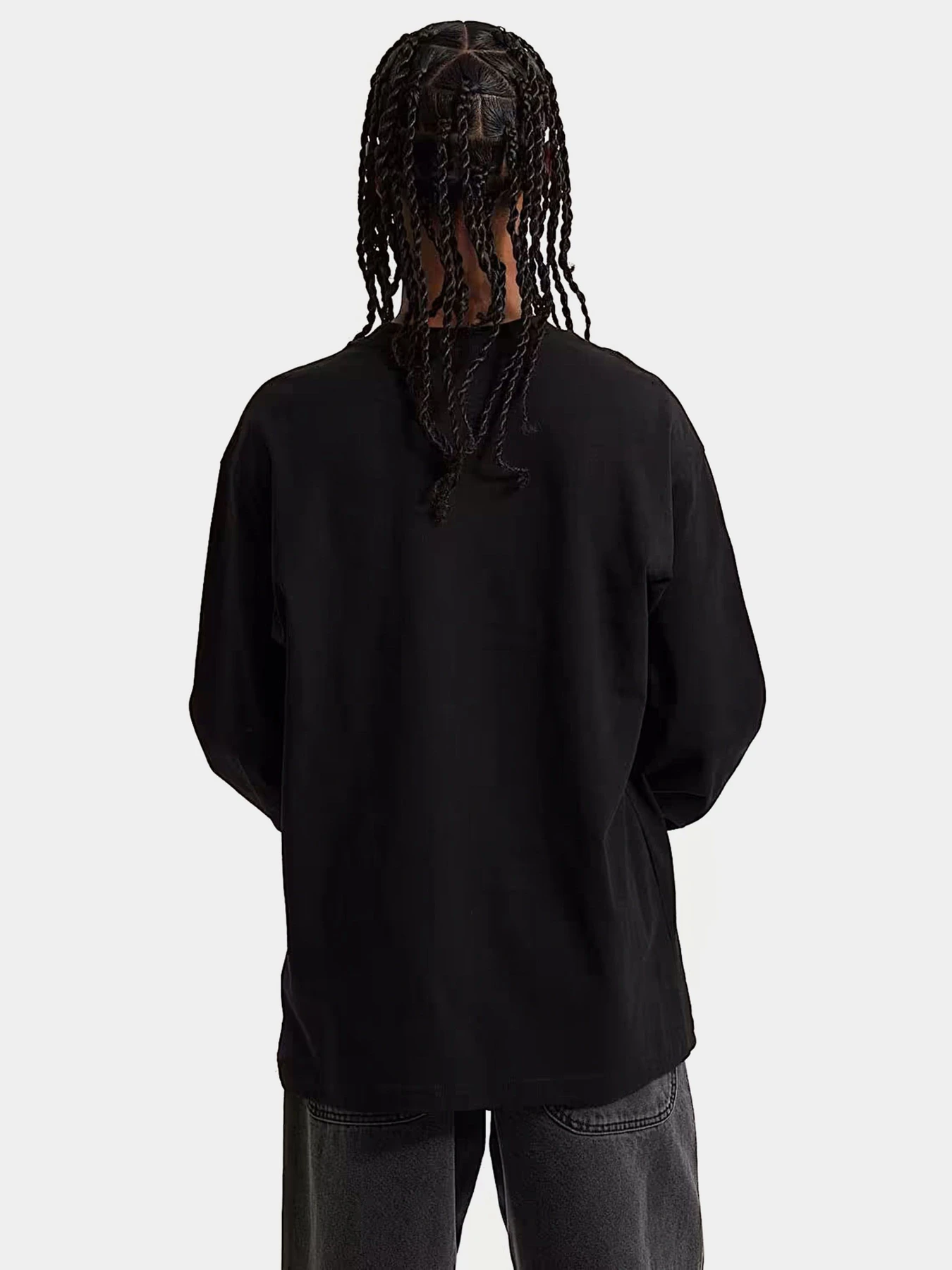 Худи и свитшоты Vans LEFT CHEST II LOOSE LS модель VN000P1SBLK1 Худи и свитшоты Vans LEFT CHEST II LOOSE LS модель VN000P1SBLK1 Фото