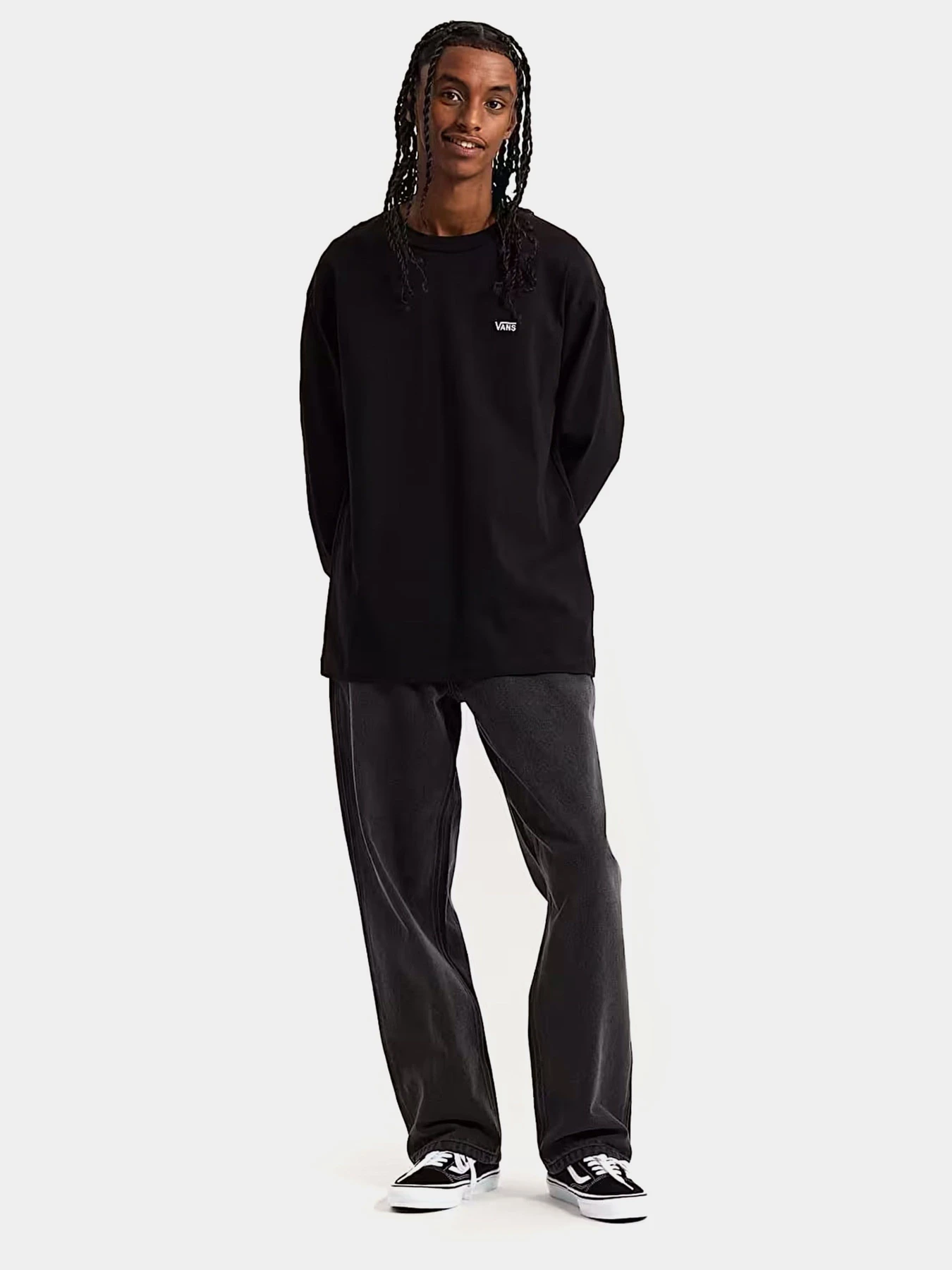 Худи и свитшоты Vans LEFT CHEST II LOOSE LS модель VN000P1SBLK1 Худи и свитшоты Vans LEFT CHEST II LOOSE LS модель VN000P1SBLK1 Фото