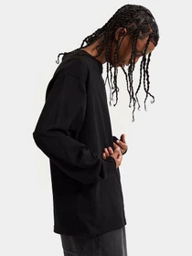 Худи и свитшоты Vans LEFT CHEST II LOOSE LS модель VN000P1SBLK1 Фото