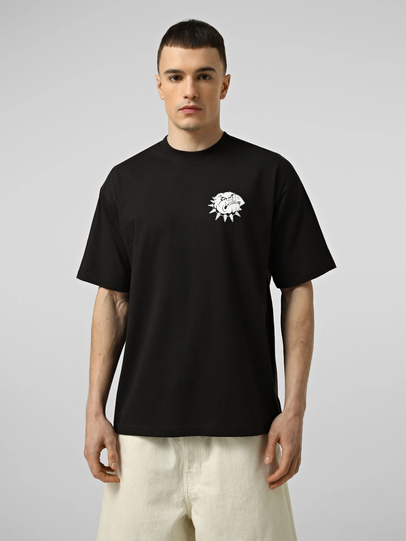 Футболки и поло Vans BULLY SS TEE модель VN000XHRBLK1 Футболки и поло Vans BULLY SS TEE модель VN000XHRBLK1 Фото