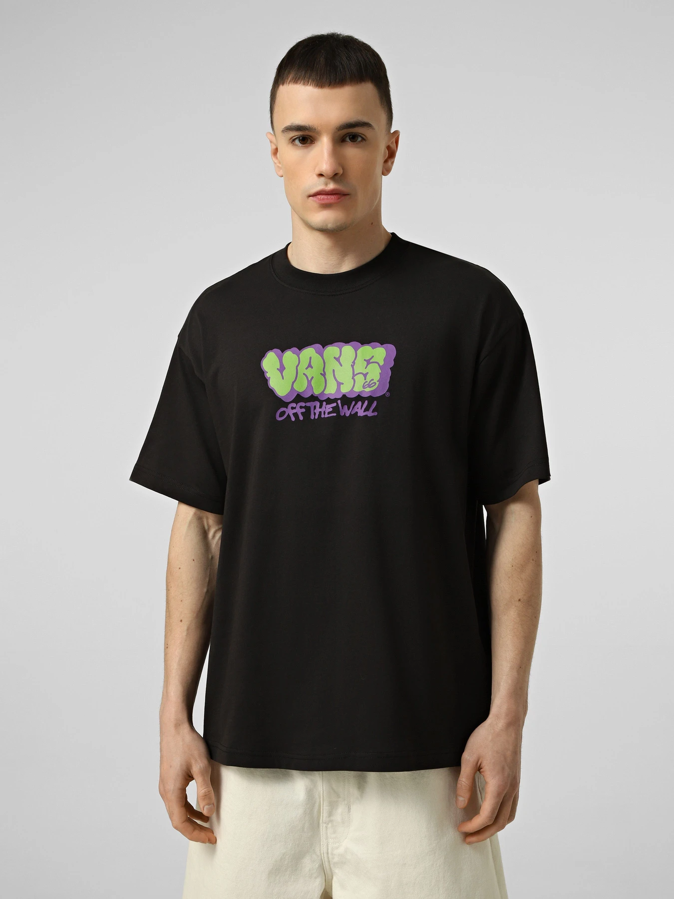 Футболки і поло Vans VANS GRAFF LOOSE SS TEE модель VN000VYBBLK1 Футболки і поло Vans VANS GRAFF LOOSE SS TEE модель VN000VYBBLK1 Фото