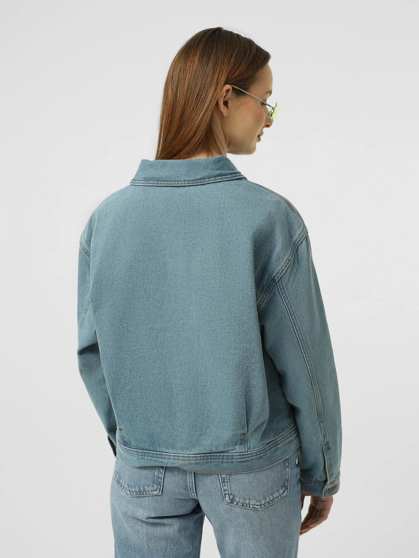 Куртки и дубленки Vans WOMENS POMONA STATION JACKET модель VN000T6YCDX1 Куртки и дубленки Vans WOMENS POMONA STATION JACKET модель VN000T6YCDX1 Фото