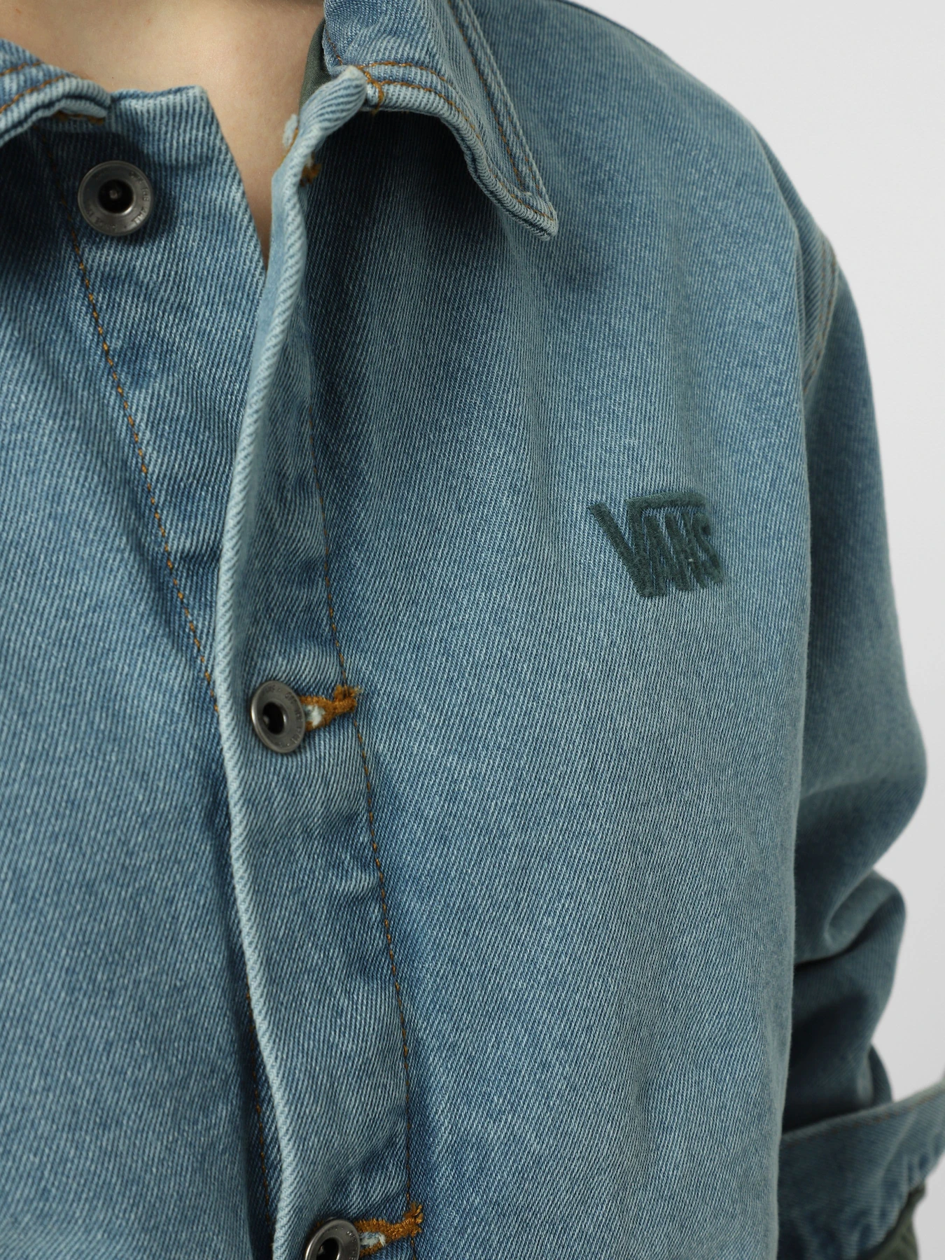 Куртки и дубленки Vans WOMENS POMONA STATION JACKET модель VN000T6YCDX1 Куртки и дубленки Vans WOMENS POMONA STATION JACKET модель VN000T6YCDX1 Фото