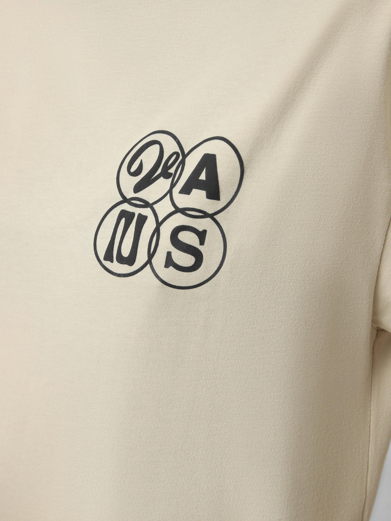 Футболки и поло Vans ELLIPSE OS TEE модель VN000XEC2N11 Футболки и поло Vans ELLIPSE OS TEE модель VN000XEC2N11 Фото