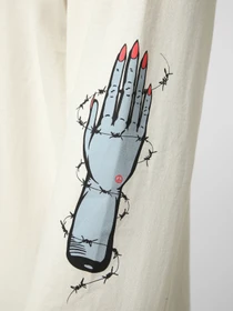 Худи и свитшоты Vans LX DAYANA ZOMBIE HAND LS TEE модель VN000ST1C9F1 Фото