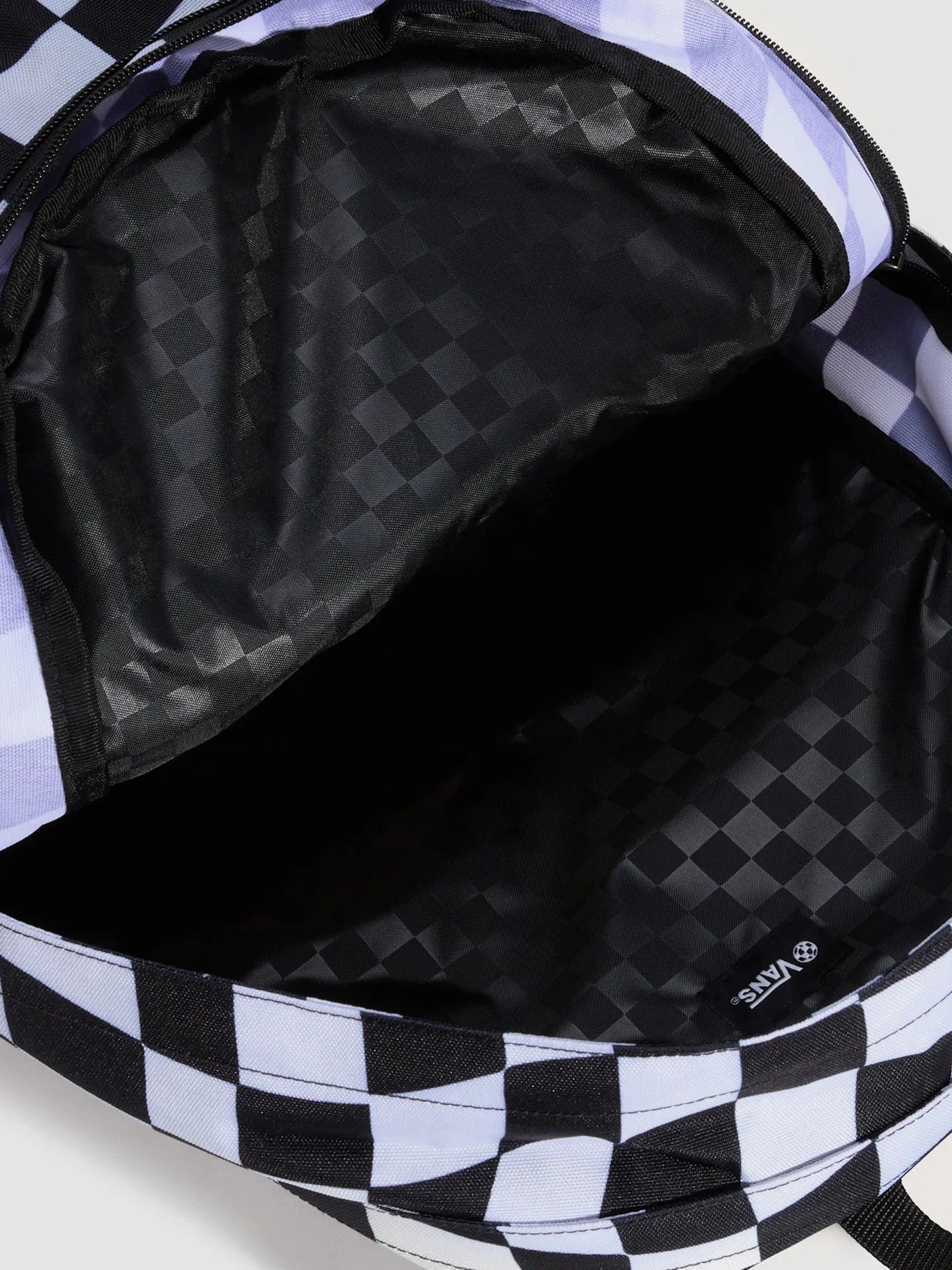 Рюкзаки Vans OLD SKOOL TREK BACKPACK модель VN000HRHFS81 Рюкзаки Vans OLD SKOOL TREK BACKPACK модель VN000HRHFS81 Фото