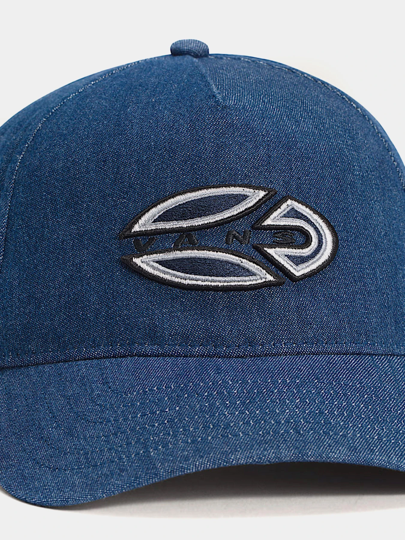 Шапки та кепки Vans OVAL BLASTER SNAPBACK модель VN000T14CDX1 Фото