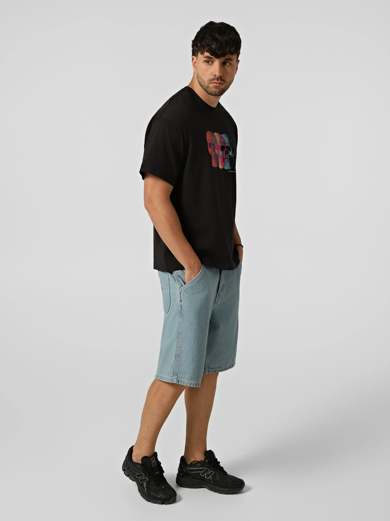 Шорты Vans CHORE LOOSE DENIM SHORT модель VN000T51CDX1 Шорты Vans CHORE LOOSE DENIM SHORT модель VN000T51CDX1 Фото