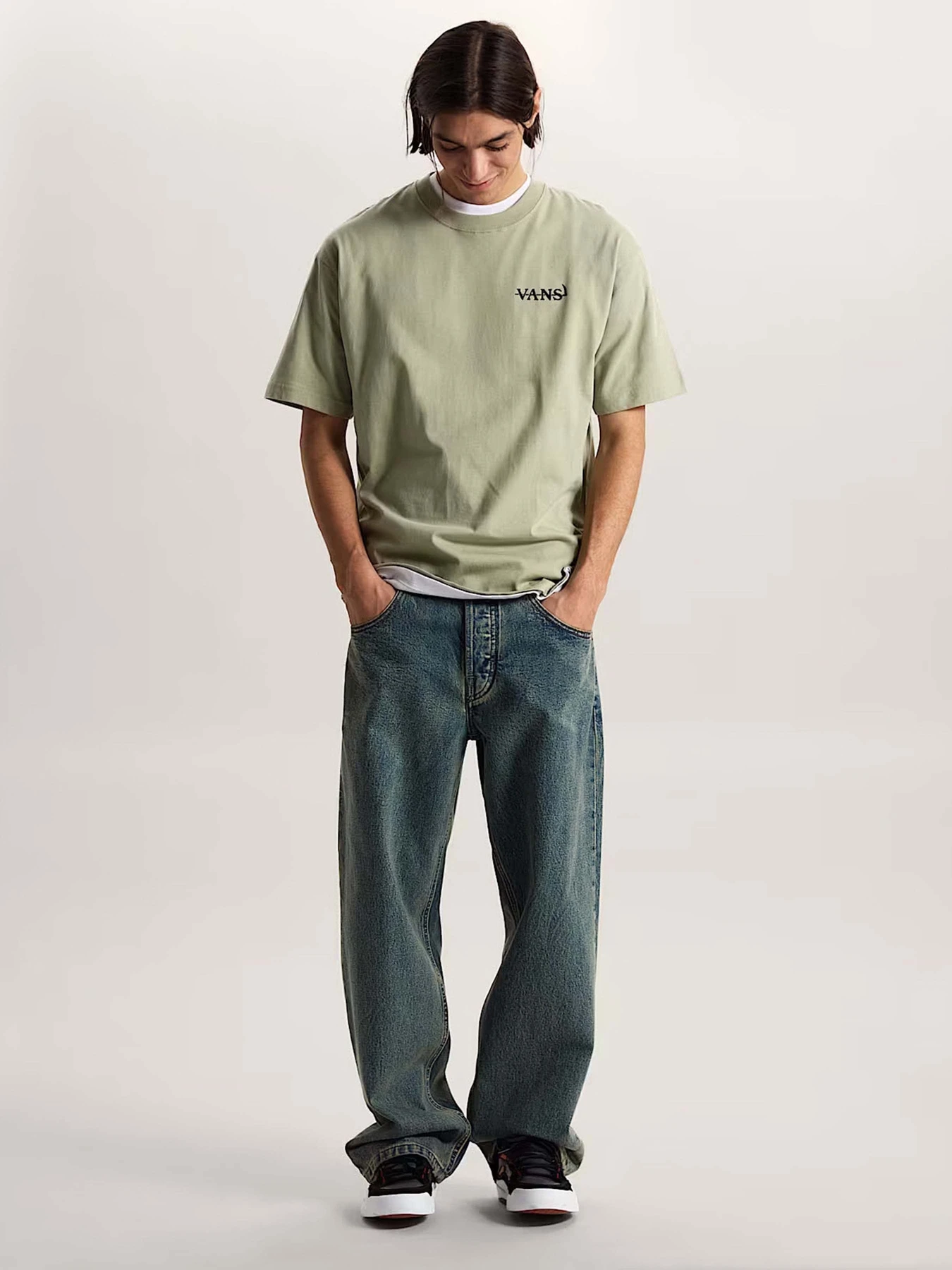 Футболки і поло Vans ALL & NOUGHT LOOSE SS TEE модель VN000VY9FSG1 Футболки і поло Vans ALL & NOUGHT LOOSE SS TEE модель VN000VY9FSG1 Фото