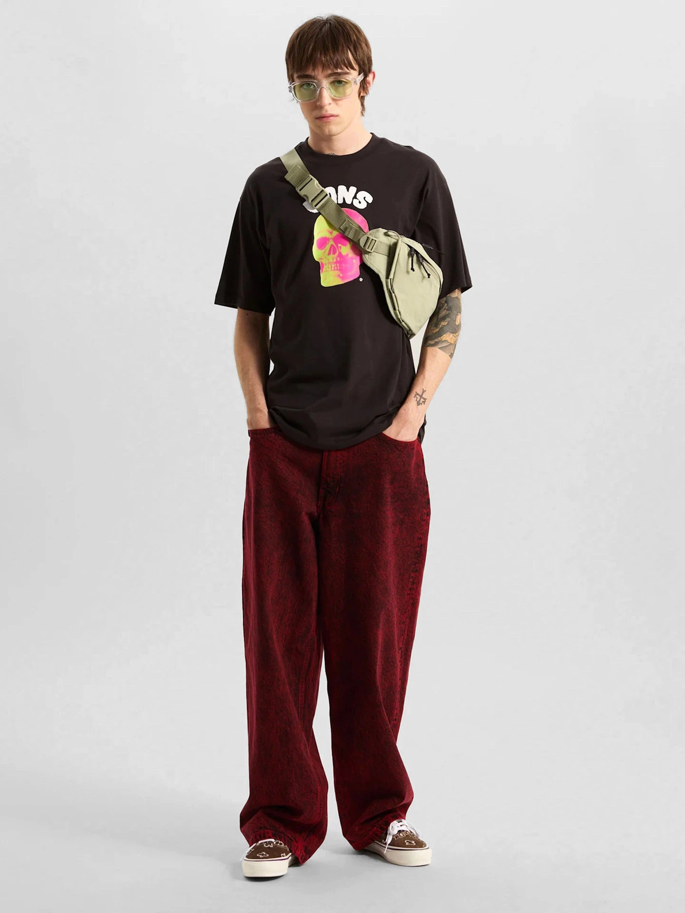 Футболки і поло Vans BONE HEAD LOOSE SS TEE модель VN000VYWBLK1 Футболки і поло Vans BONE HEAD LOOSE SS TEE модель VN000VYWBLK1 Фото