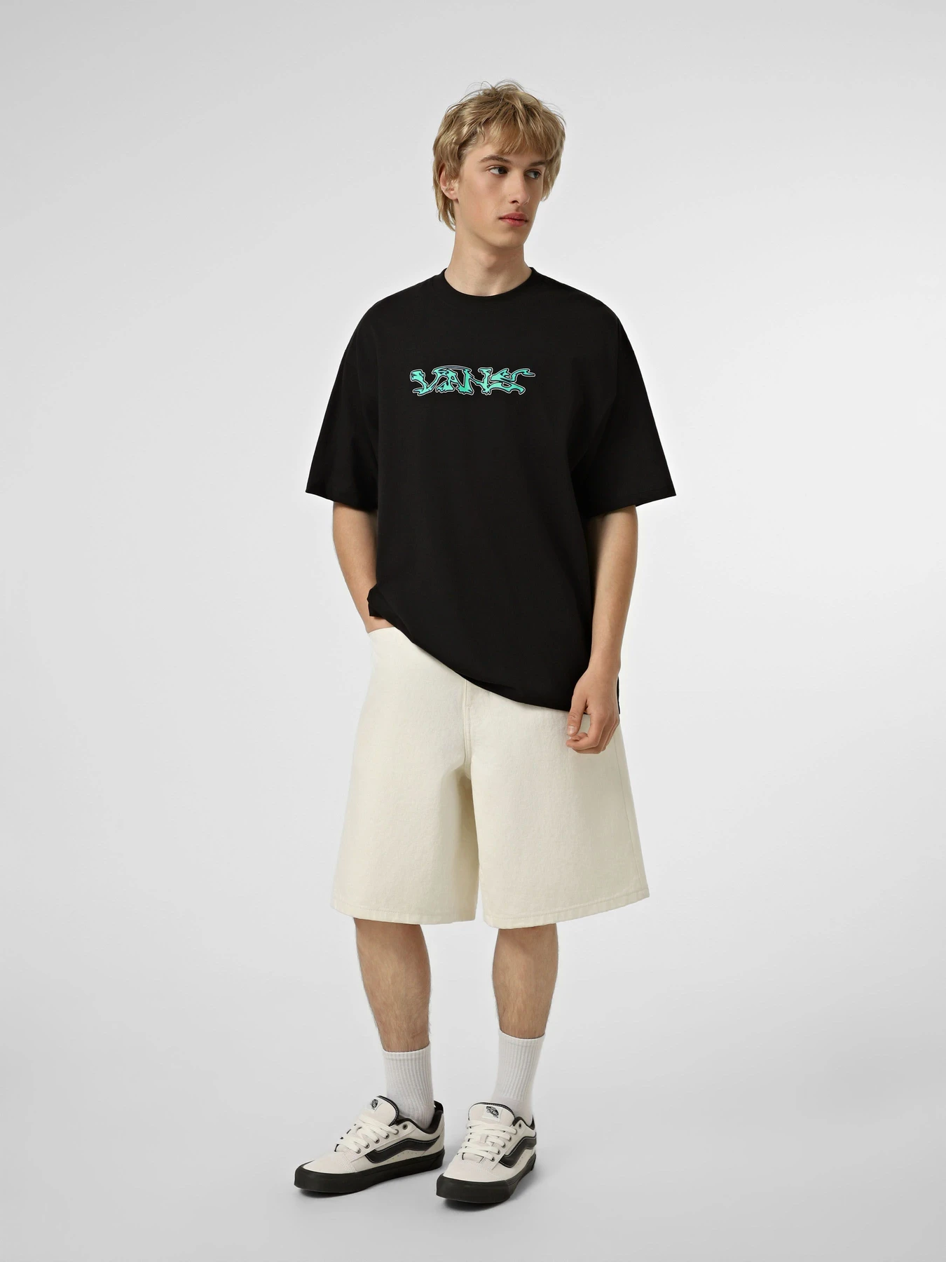 Футболки и поло Vans DECKLITHE SS TEE модель VN000SXTBLK1 Фото