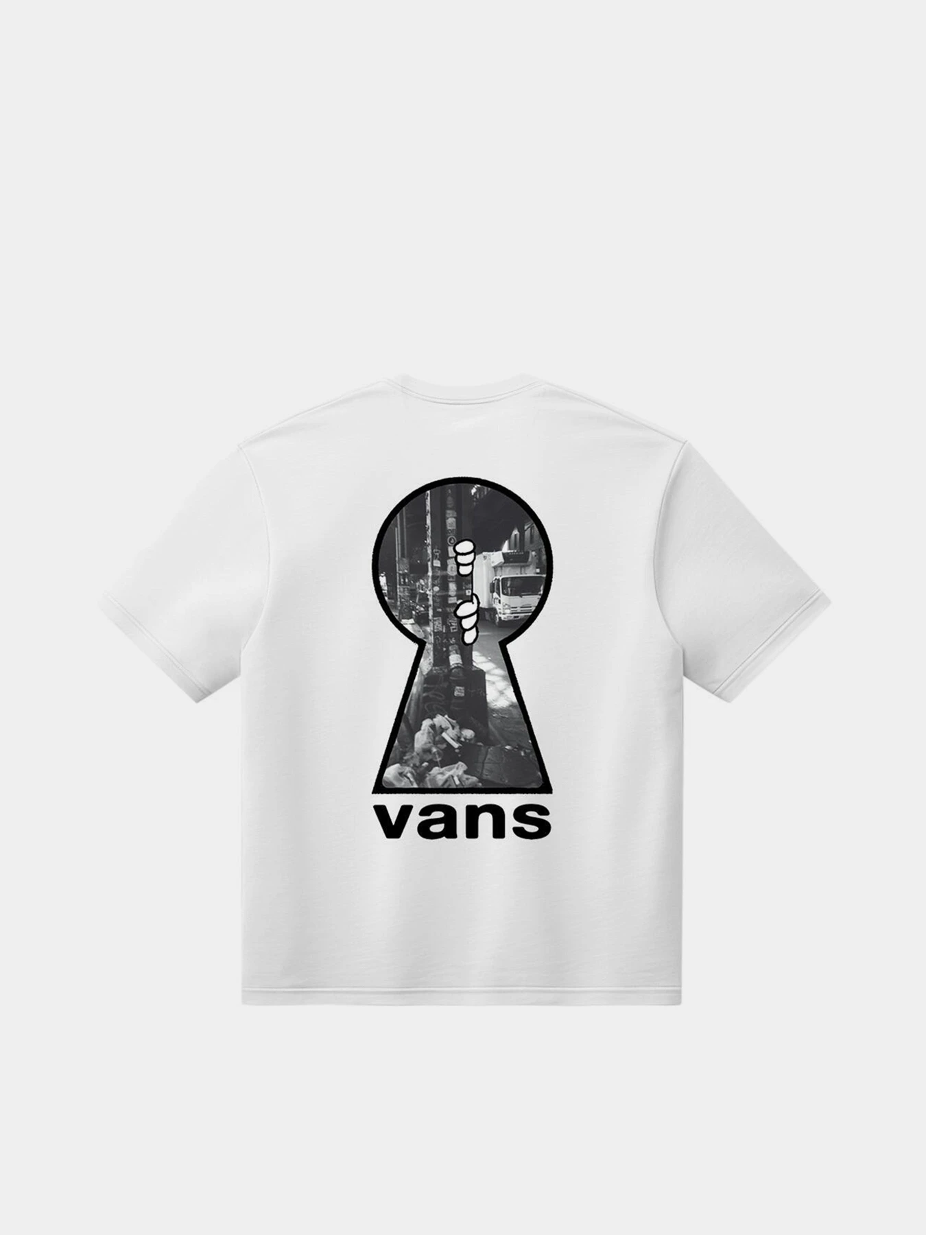Футболки и поло Vans KEYHOLE CLASSIC SS TEE модель VN000VYFWHT1 Фото