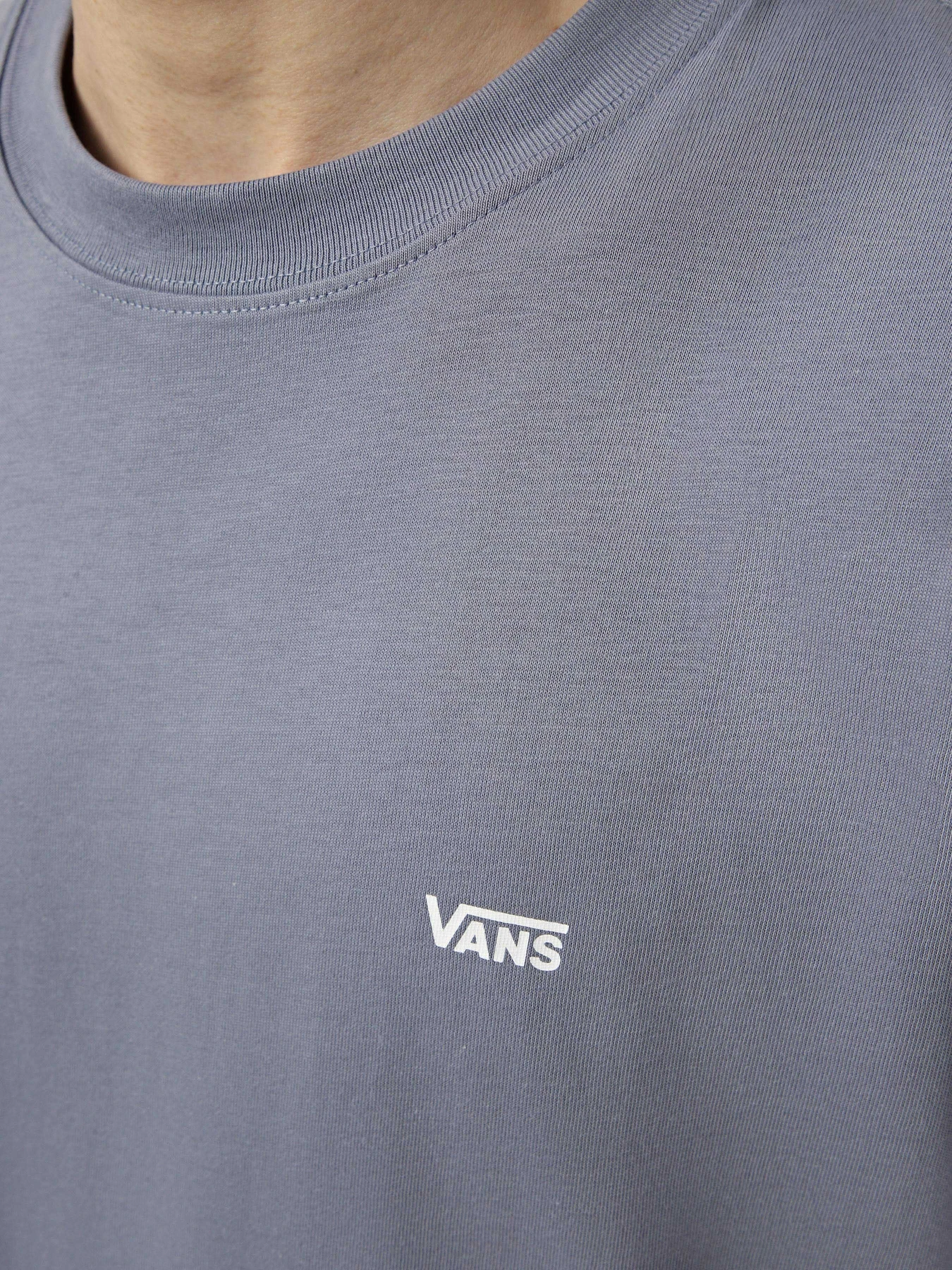 Футболки і поло Vans LEFT CHEST SS модель VN000R9XFOI1 Фото
