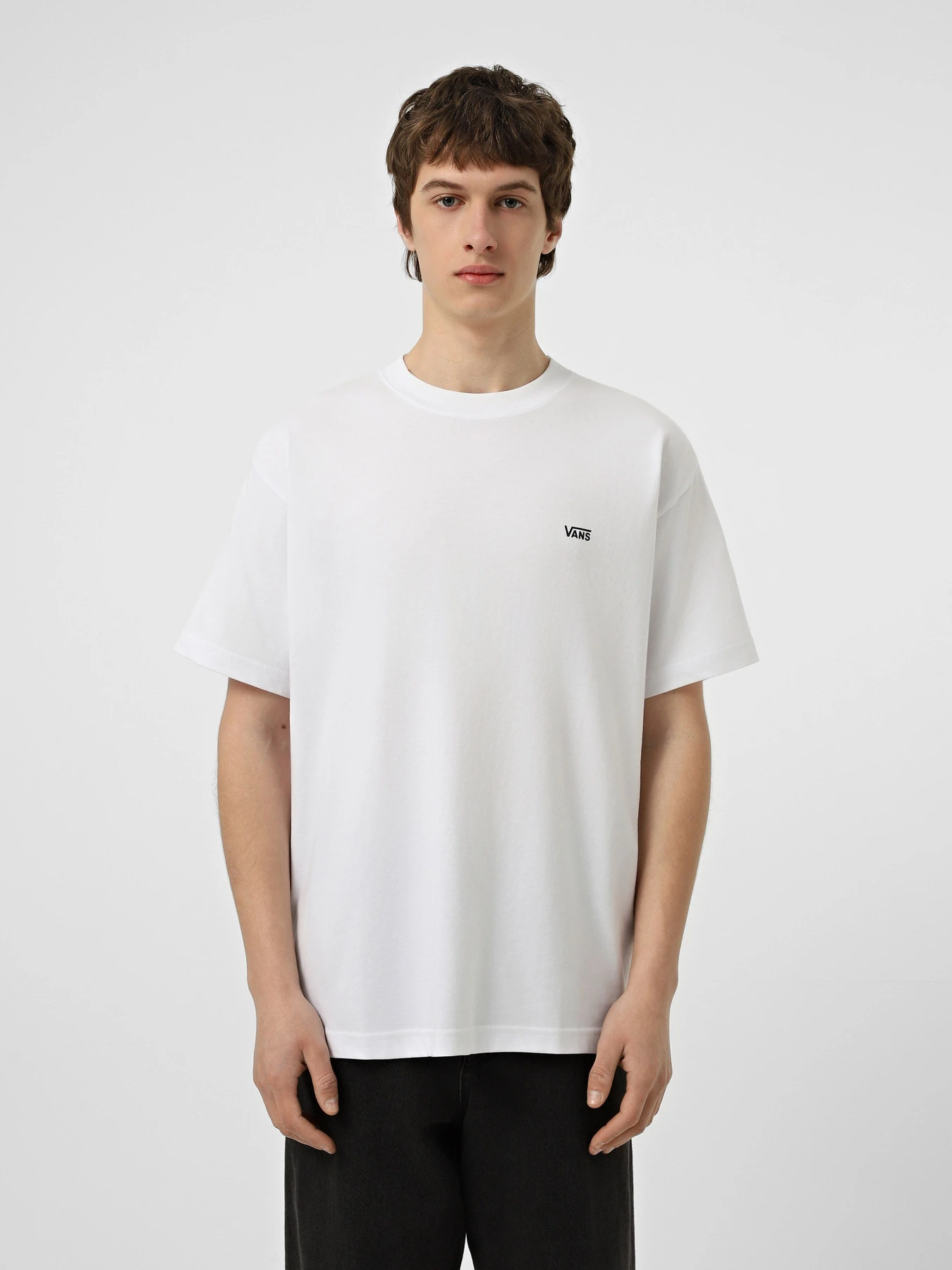 Футболки и поло Vans LEFT CHEST SS модель VN000R9XWHT1 Футболки и поло Vans LEFT CHEST SS модель VN000R9XWHT1 Фото