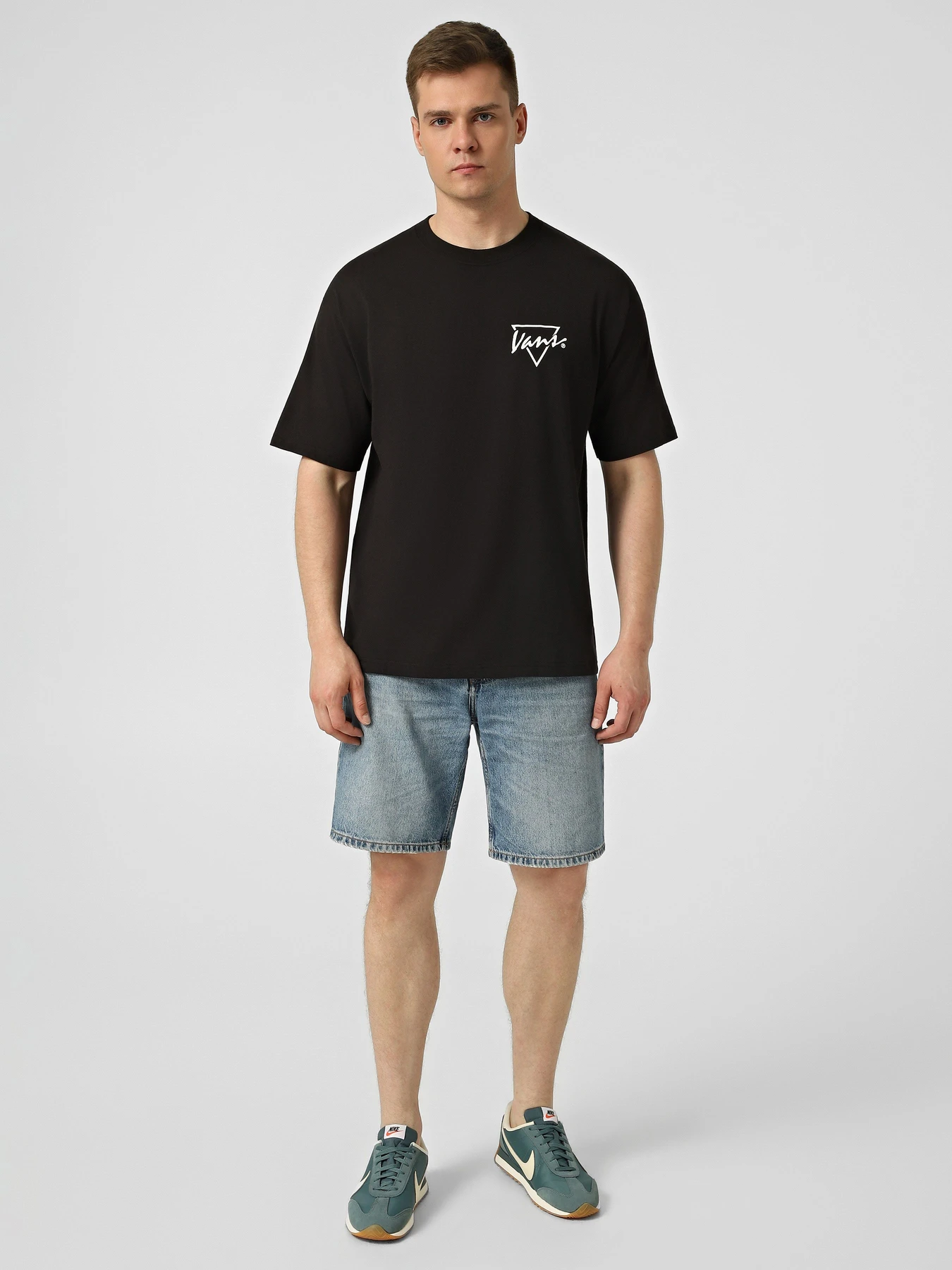 Футболки и поло Vans PALM DRIVE SS TEE модель VN000SXEBLK1 Фото