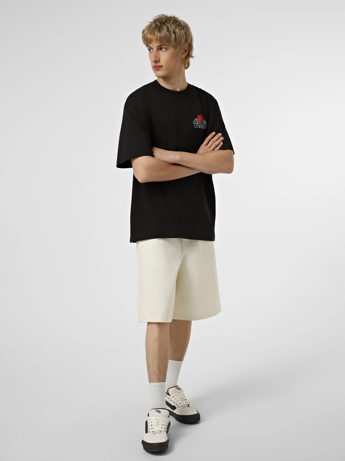 Футболки и поло Vans SO LONG REAPER SS TEE модель VN000VW1BLK1 Футболки и поло Vans SO LONG REAPER SS TEE модель VN000VW1BLK1 Фото