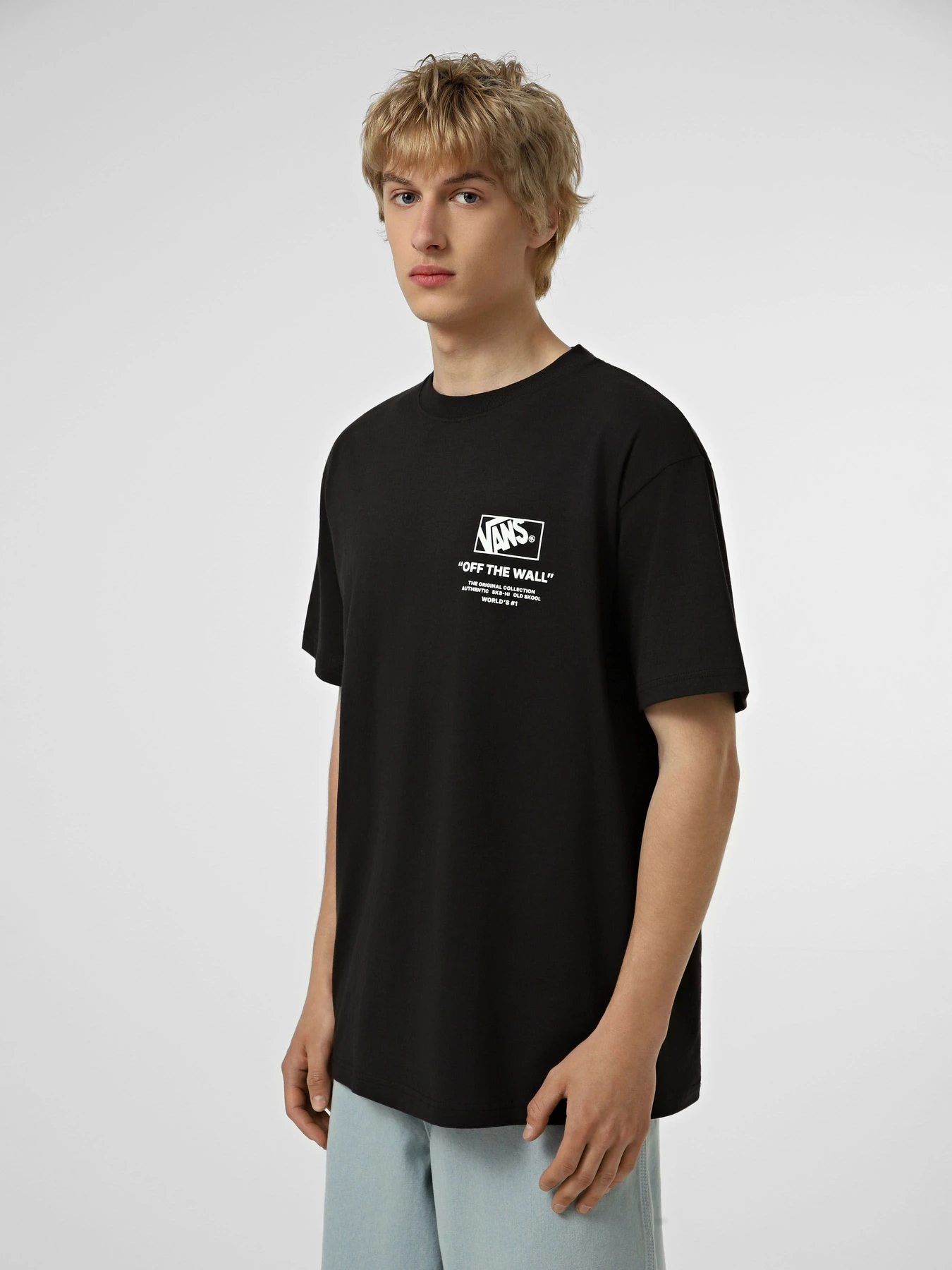 Футболки и поло Vans STACKED HI SS TEE модель VN000PEWY281 Футболки и поло Vans STACKED HI SS TEE модель VN000PEWY281 Фото