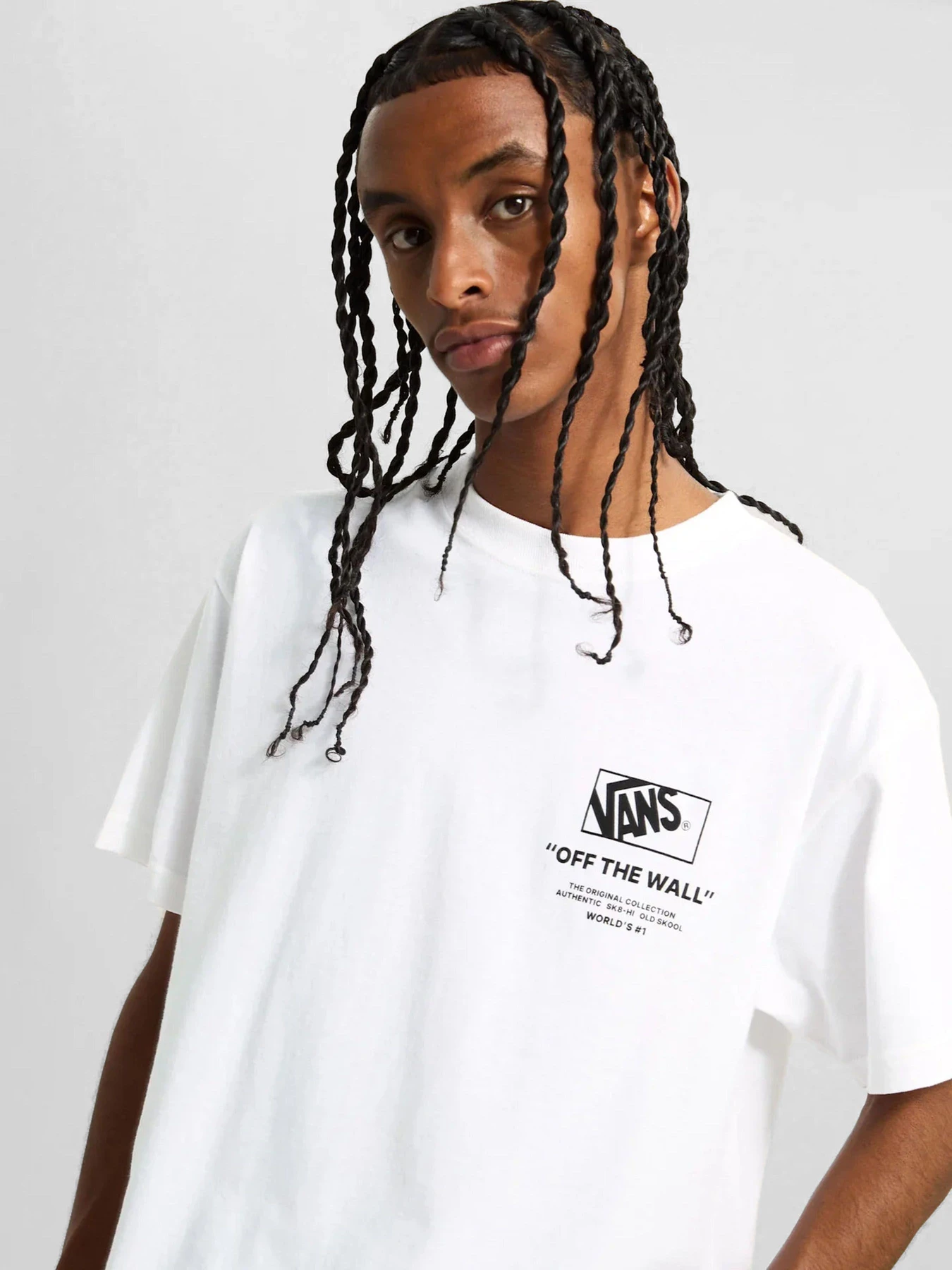 Футболки і поло Vans STACKED HI SS TEE модель VN000PEWWHT1 Фото