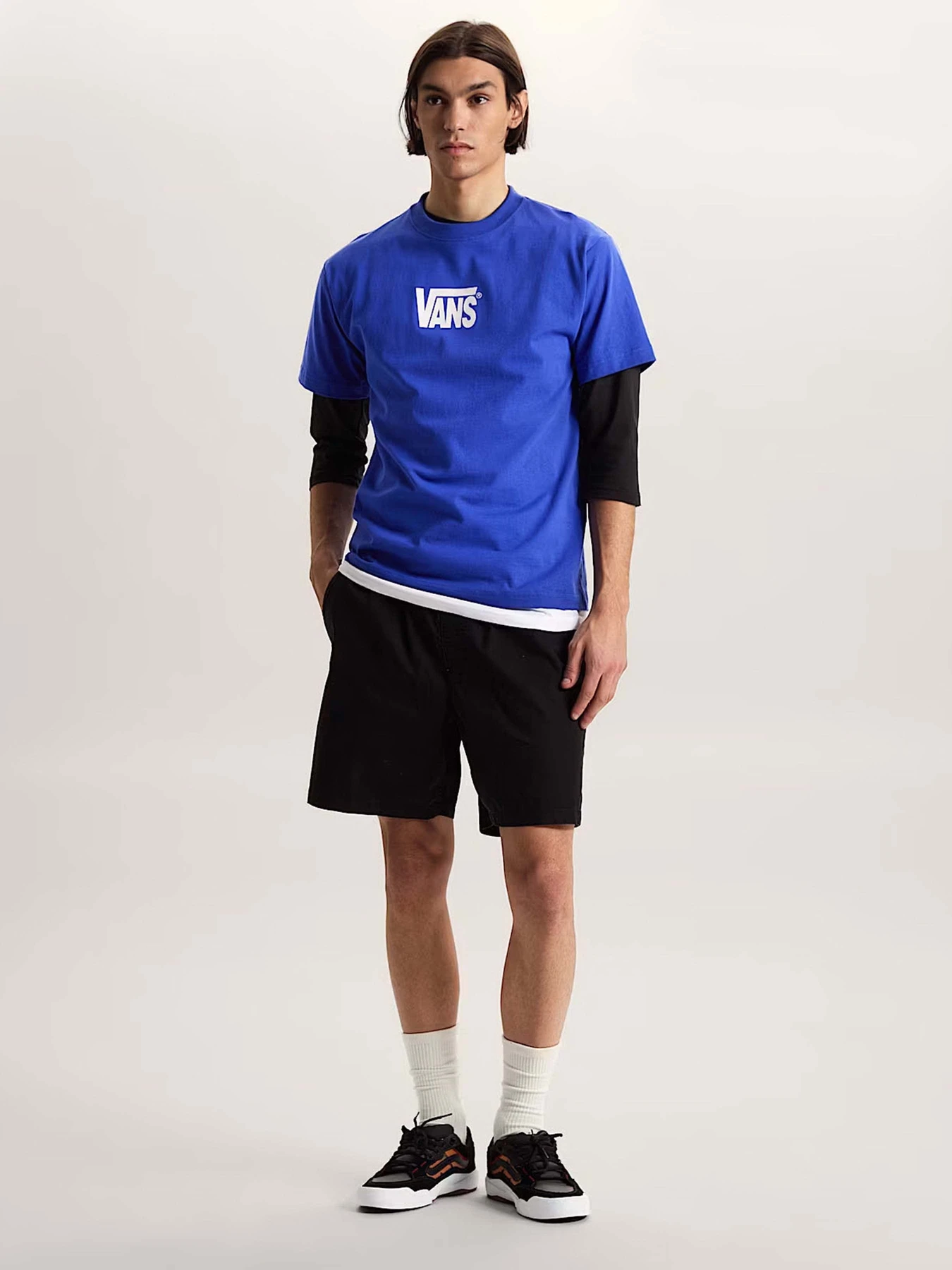 Футболки и поло Vans STRETCH LOGO SS TEE модель VN000SWDFRX1 Футболки и поло Vans STRETCH LOGO SS TEE модель VN000SWDFRX1 Фото