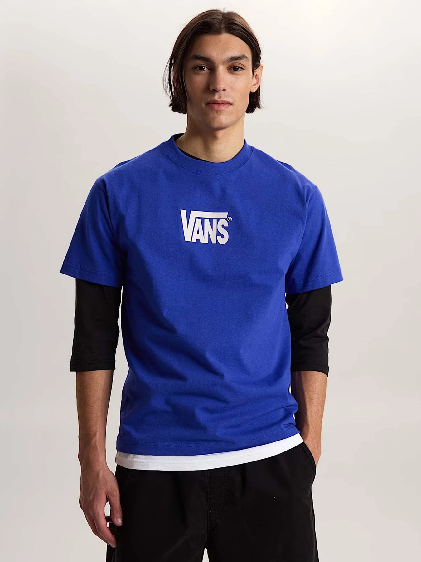 Футболки и поло Vans STRETCH LOGO SS TEE модель VN000SWDFRX1 Футболки и поло Vans STRETCH LOGO SS TEE модель VN000SWDFRX1 Фото