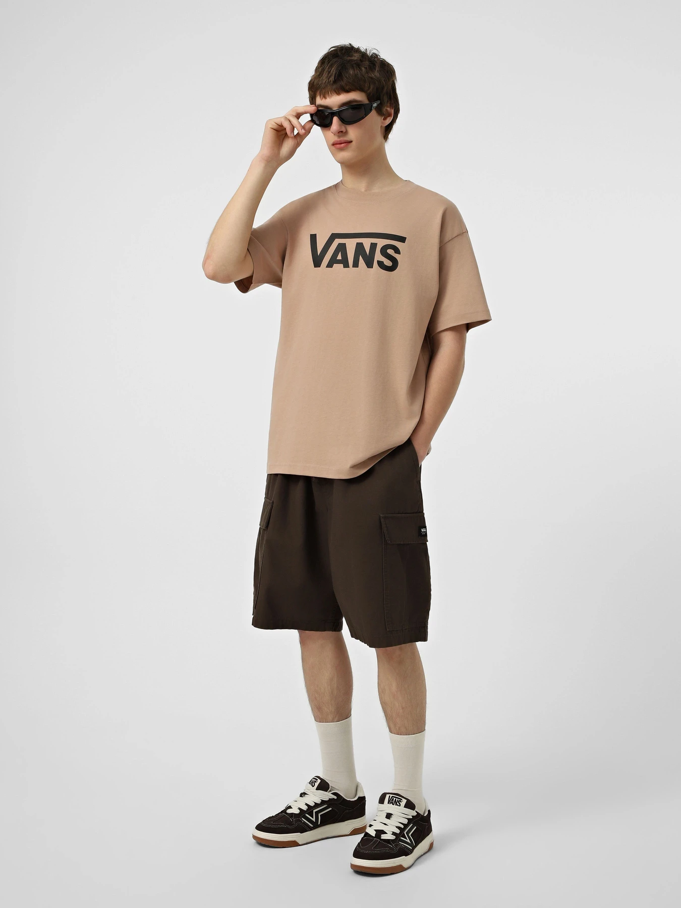Футболки і поло Vans VANS CLASSIC SS TEE модель VN000RA1E2V1 Фото