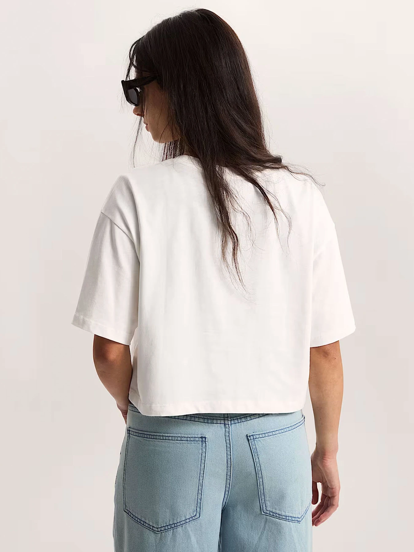 Футболки і поло Vans ELLIPSE RELAX CROP SS модель VN000XDWC9F1 Футболки і поло Vans ELLIPSE RELAX CROP SS модель VN000XDWC9F1 Фото