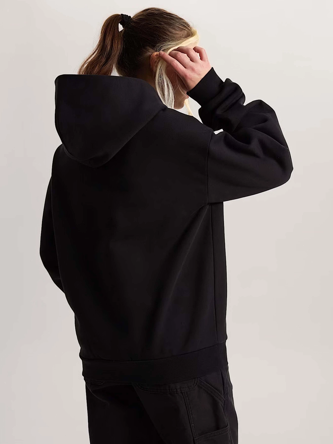 Худі та світшоти Vans Y2K STAR FZ модель VN000XDNBLK1 Фото