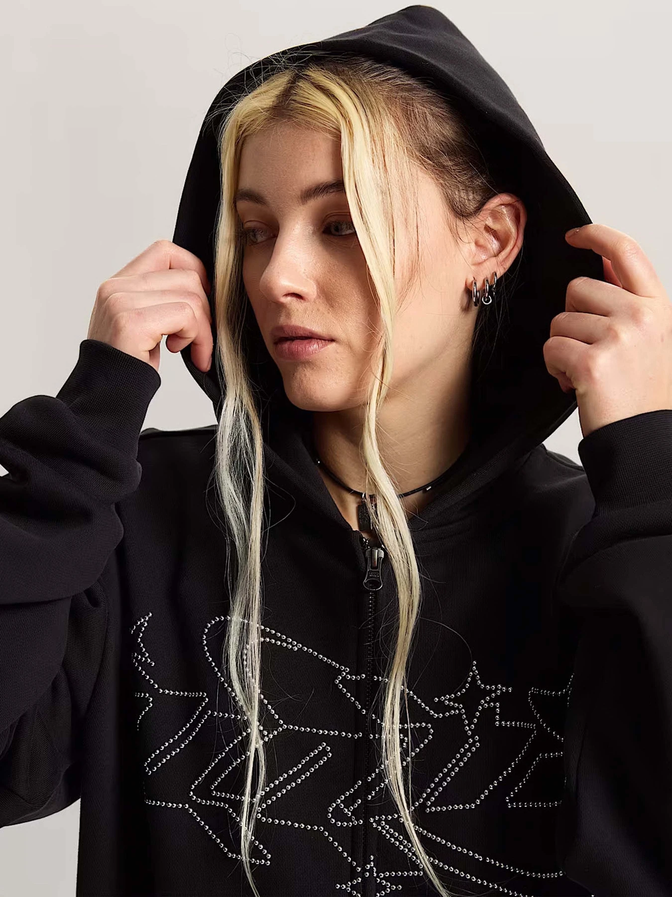 Худі та світшоти Vans Y2K STAR FZ модель VN000XDNBLK1 Фото