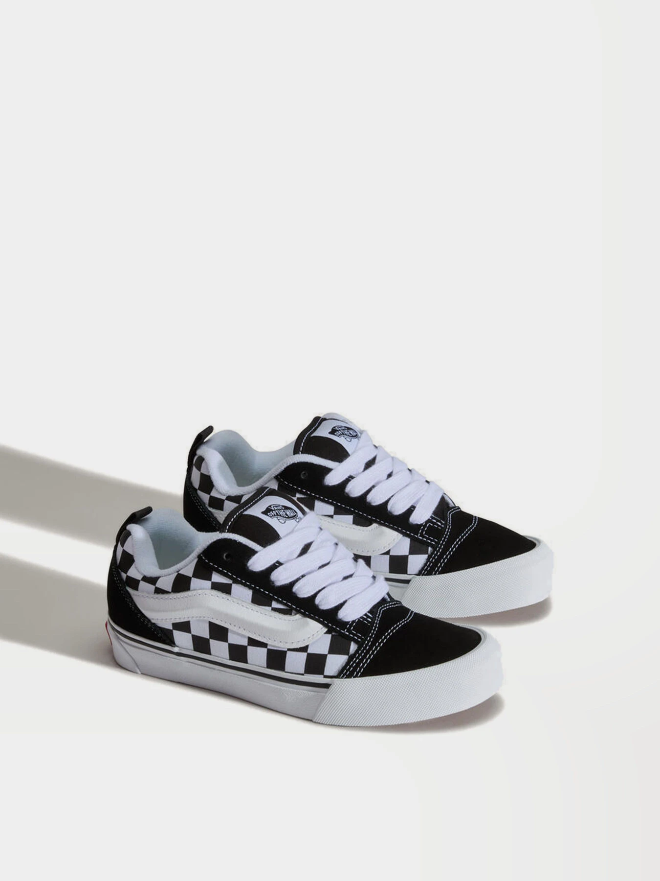 Кеды Vans KNU SKOOL модель VN000D2TBPB1 Кеды Vans KNU SKOOL модель VN000D2TBPB1 Фото