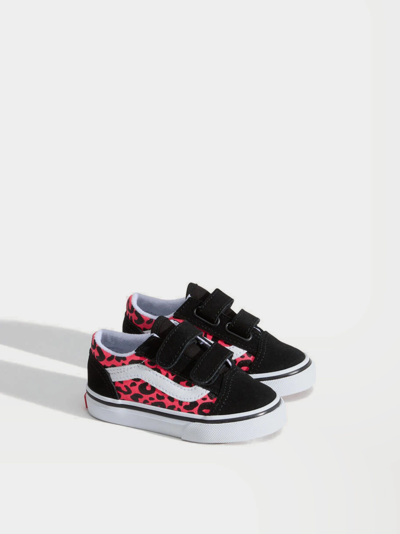 Кеды Vans OLD SKOOL V модель VN000CRWFOC1 Кеды Vans OLD SKOOL V модель VN000CRWFOC1 Фото