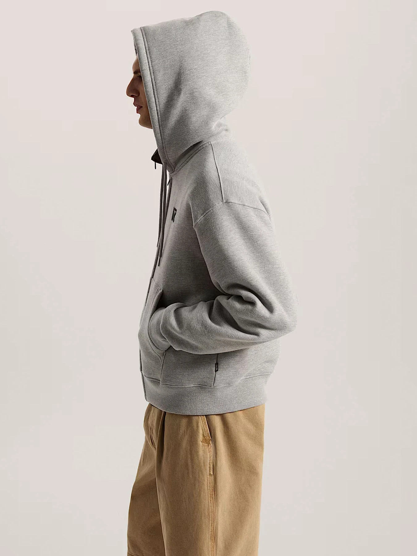 Худи и свитшоты Vans STACKED HI PULLOVER модель VN00105P02F1 Худи и свитшоты Vans STACKED HI PULLOVER модель VN00105P02F1 Фото