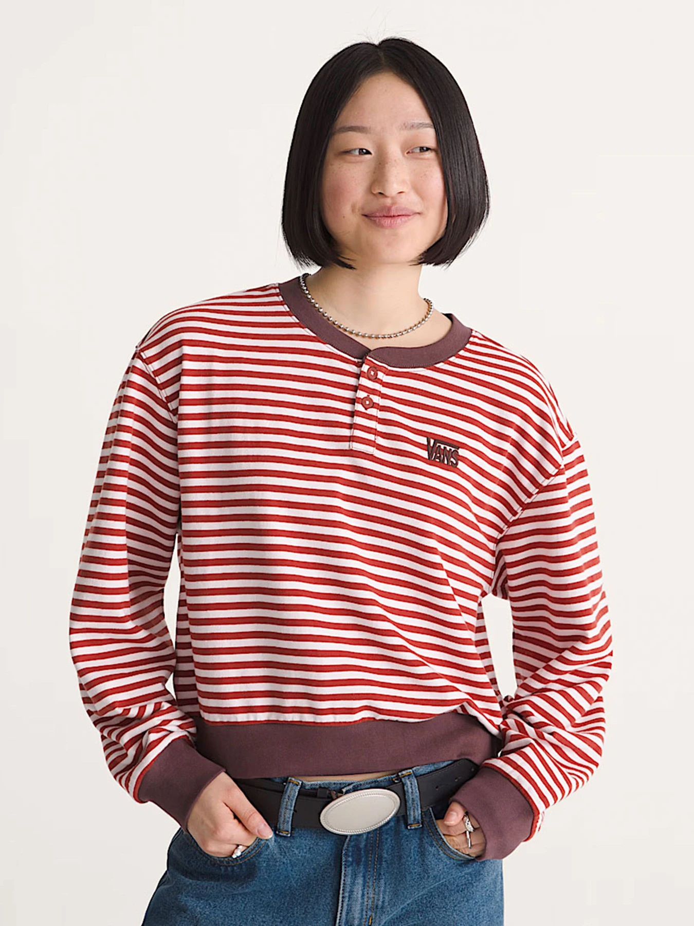 Свитеры и кардиганы Vans MOLLY HENLEY PULLOVER модель VN000XFKHGM1 Свитеры и кардиганы Vans MOLLY HENLEY PULLOVER модель VN000XFKHGM1 Фото