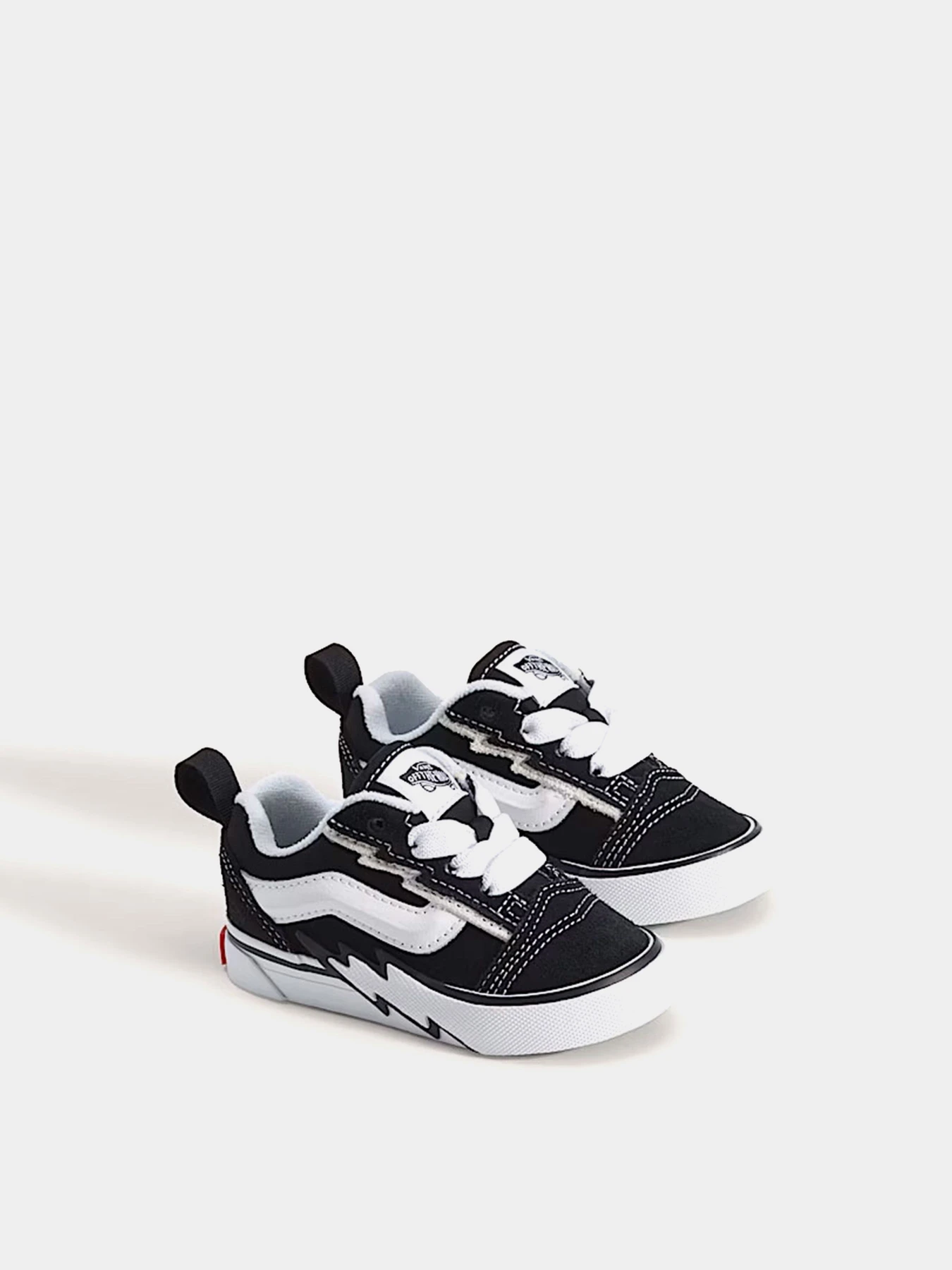 Кеды Vans KNU SKOOL ELASTIC LACE BOLT модель VN000YZYBA21 Кеды Vans KNU SKOOL ELASTIC LACE BOLT модель VN000YZYBA21 Фото
