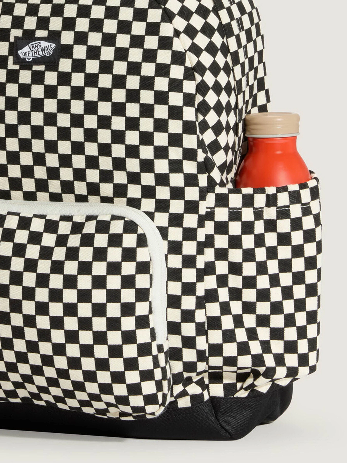Рюкзаки Vans NEW SKOOL BACKPACK модель VN000XJGBF51 Рюкзаки Vans NEW SKOOL BACKPACK модель VN000XJGBF51 Фото