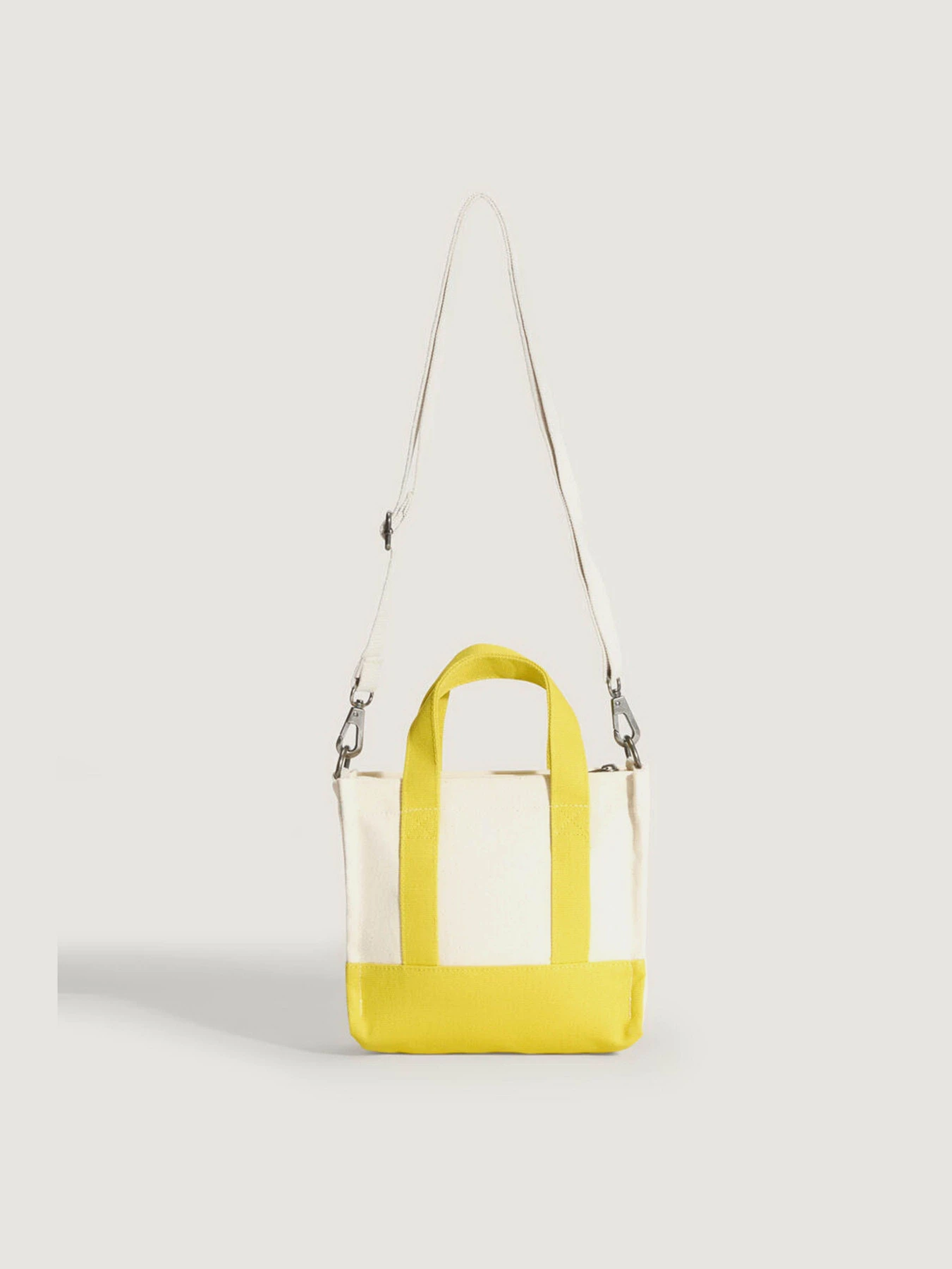Сумки Vans LIL PERGS TOTE модель VN000HRWGRV1 Сумки Vans LIL PERGS TOTE модель VN000HRWGRV1 Фото