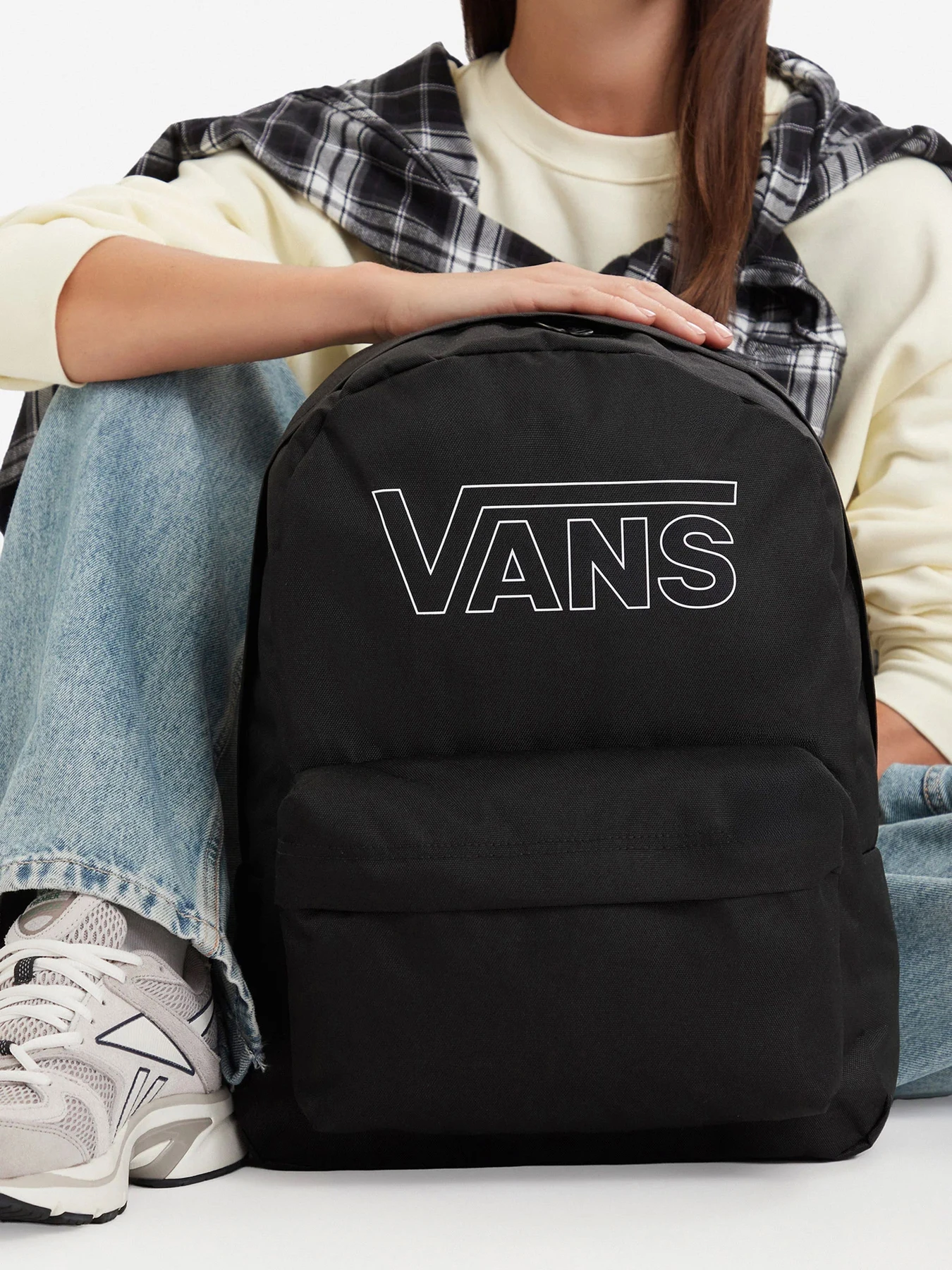 Рюкзаки Vans OLD SKOOL FLYING V BACKPACK модель VN00103ABLK1 Рюкзаки Vans OLD SKOOL FLYING V BACKPACK модель VN00103ABLK1 Фото