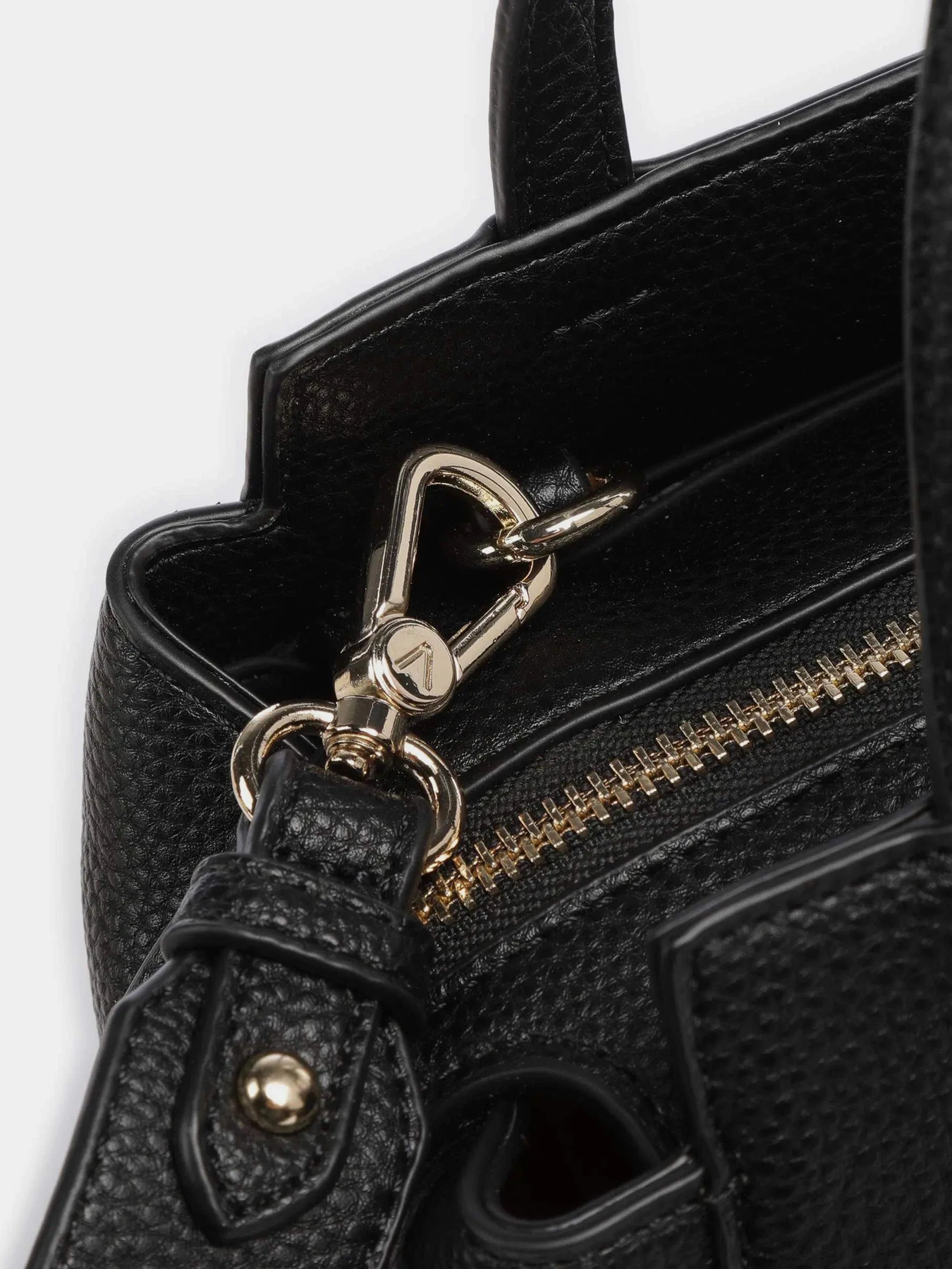Сумки Valentino Oregon модель VBS7GA02 001 Сумки Valentino Oregon модель VBS7GA02 001 Фото