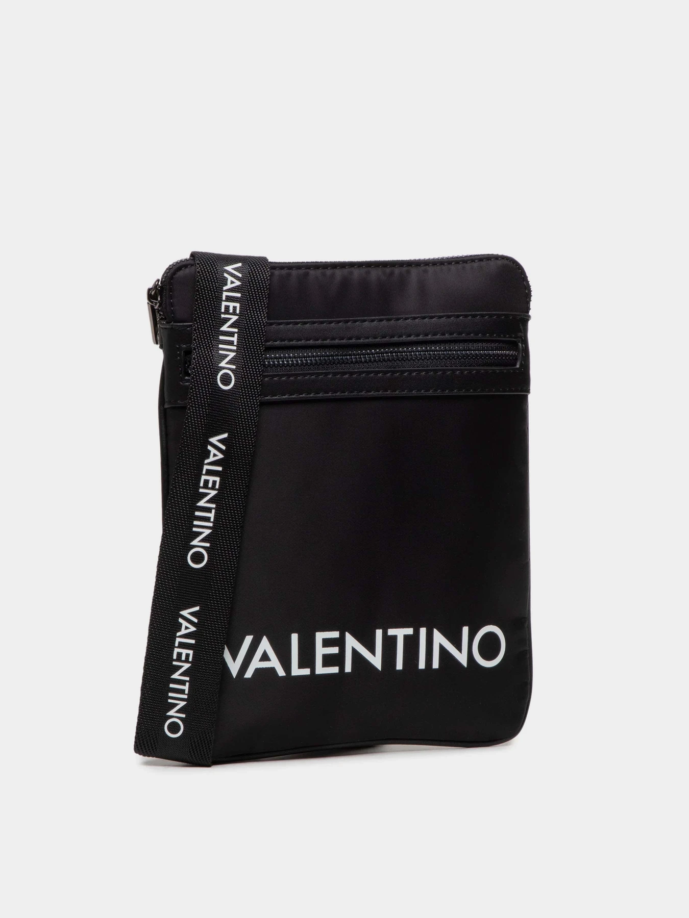 Сумки Valentino Kylo модель VBS47303 001 Сумки Valentino Kylo модель VBS47303 001 Фото