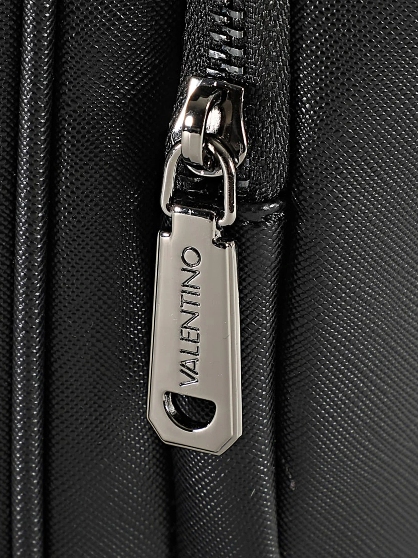 Сумки Valentino модель VBS7OD06 001 Фото