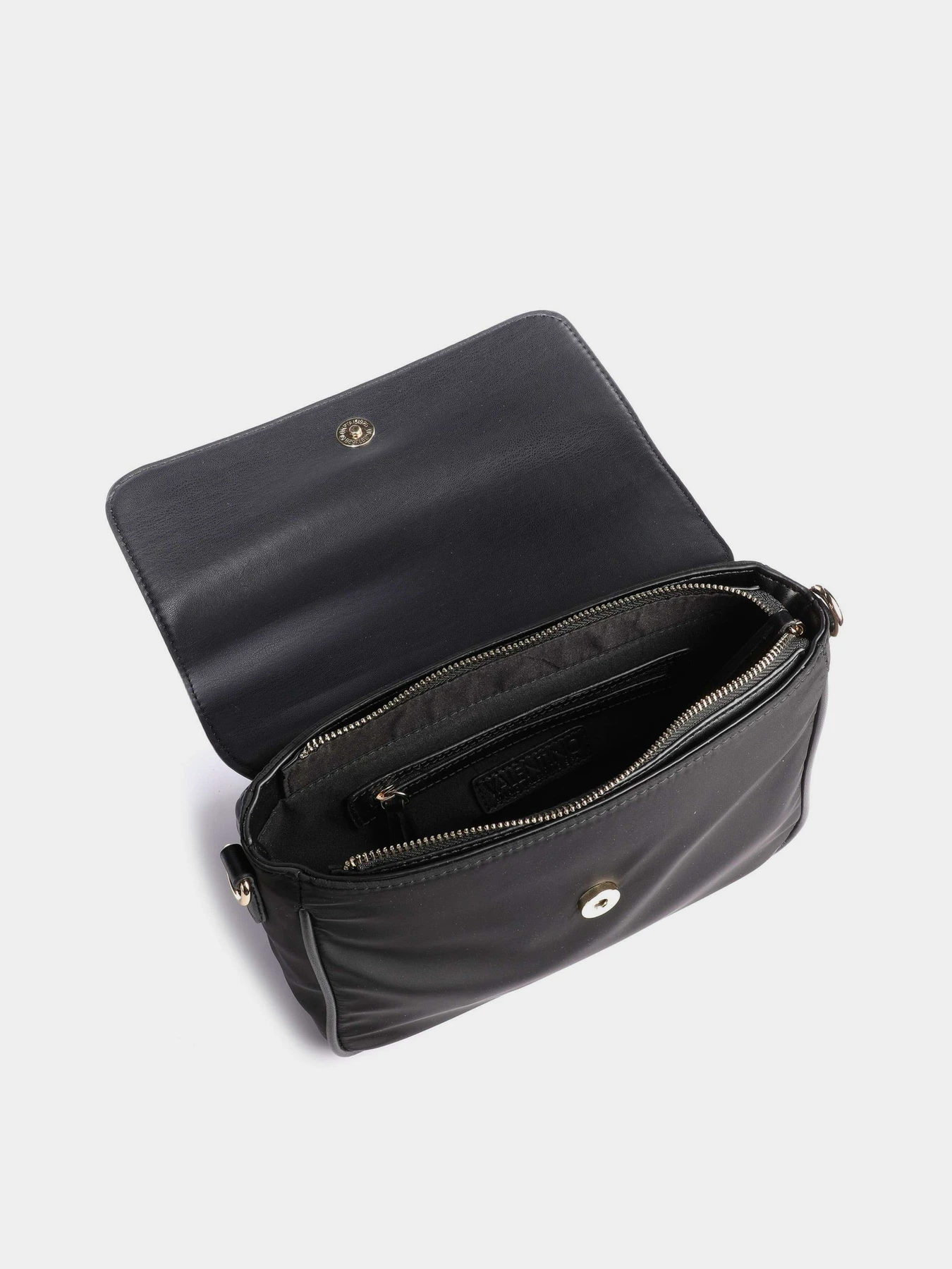 Сумки Valentino Pampero модель VBS5XC08 NERO Сумки Valentino Pampero модель VBS5XC08 NERO Фото