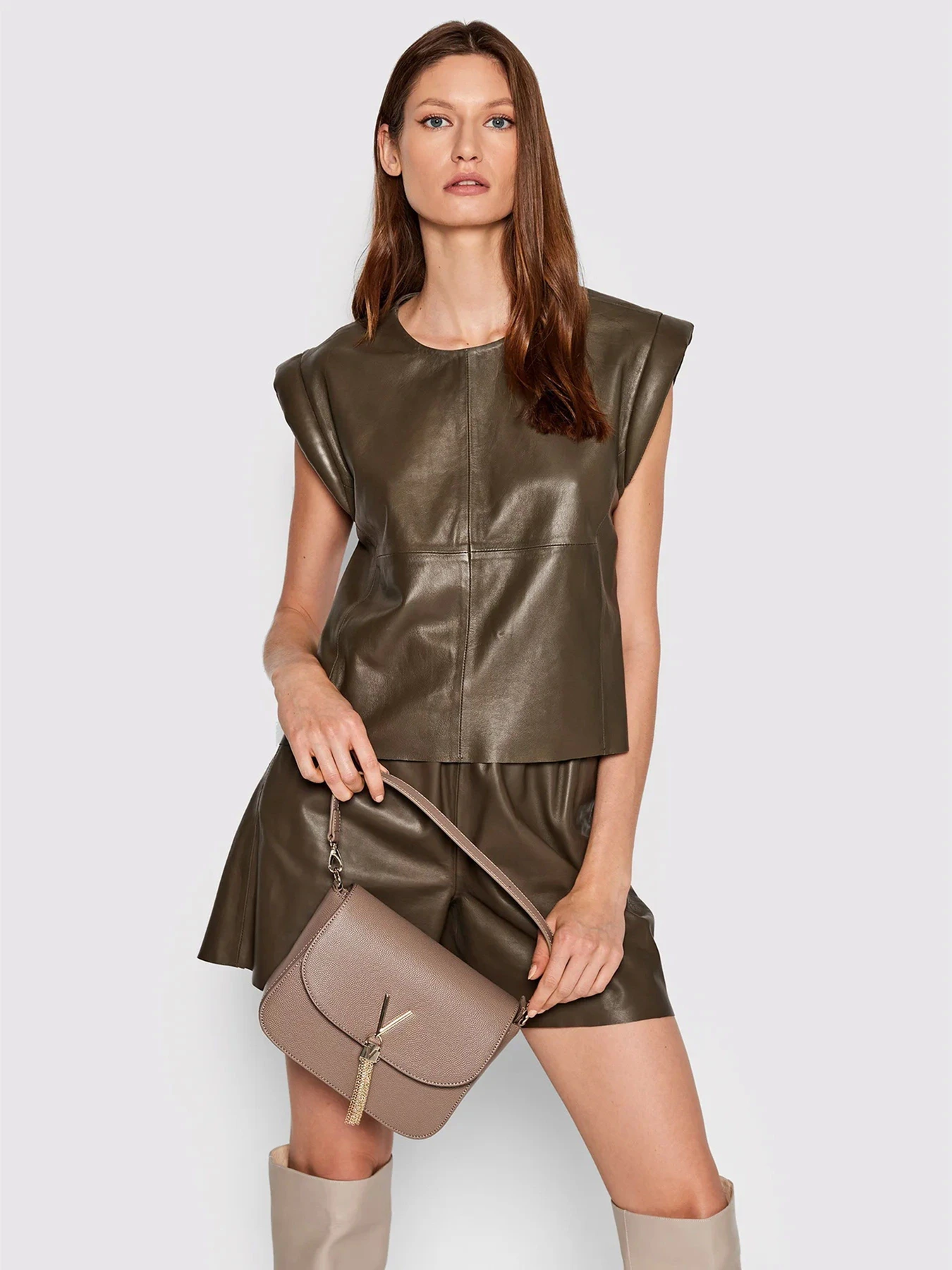 Сумки Valentino модель VBS1R404G TAUPE Фото